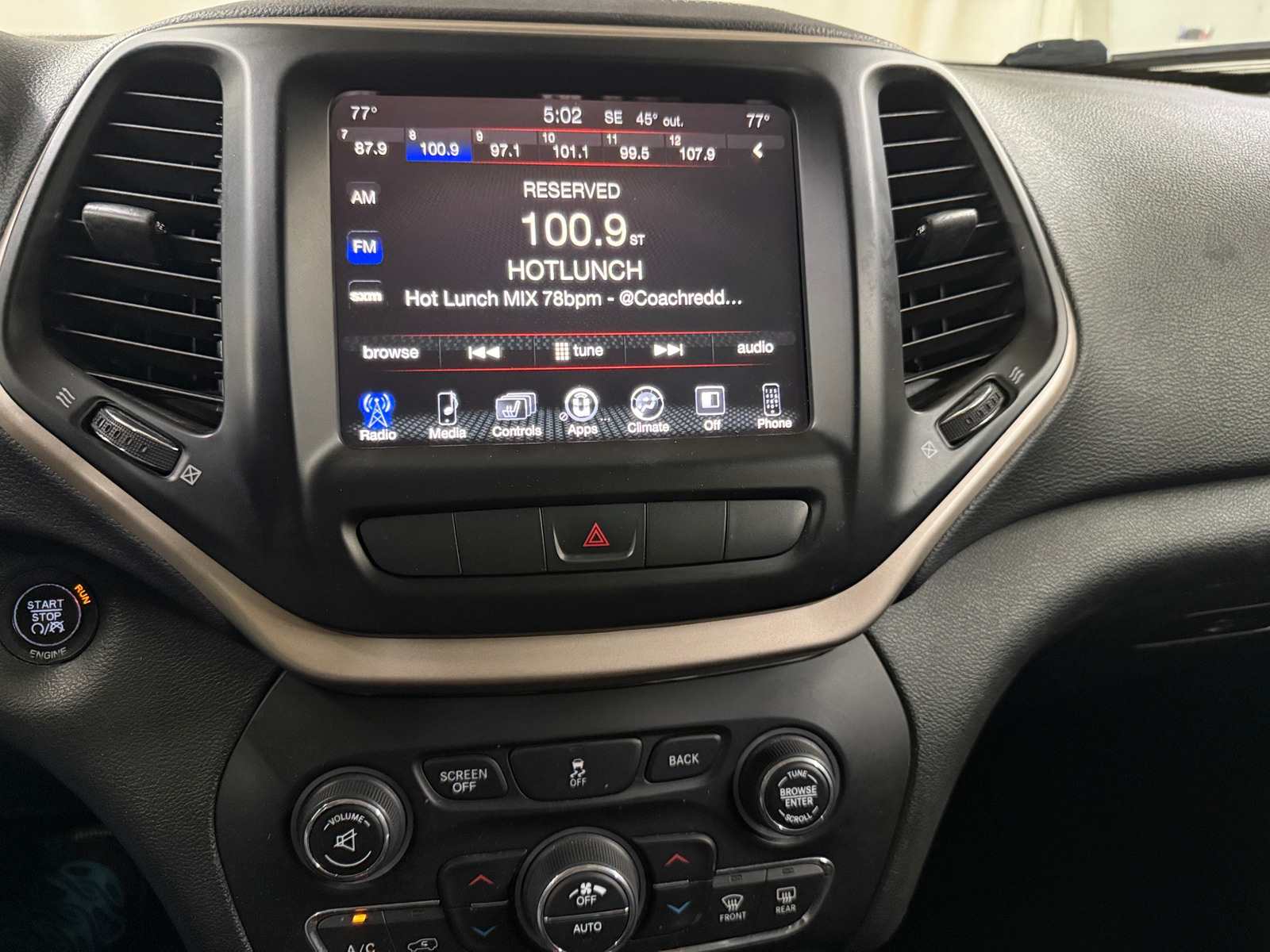 Thumbnail: 2015 Jeep Cherokee - 4