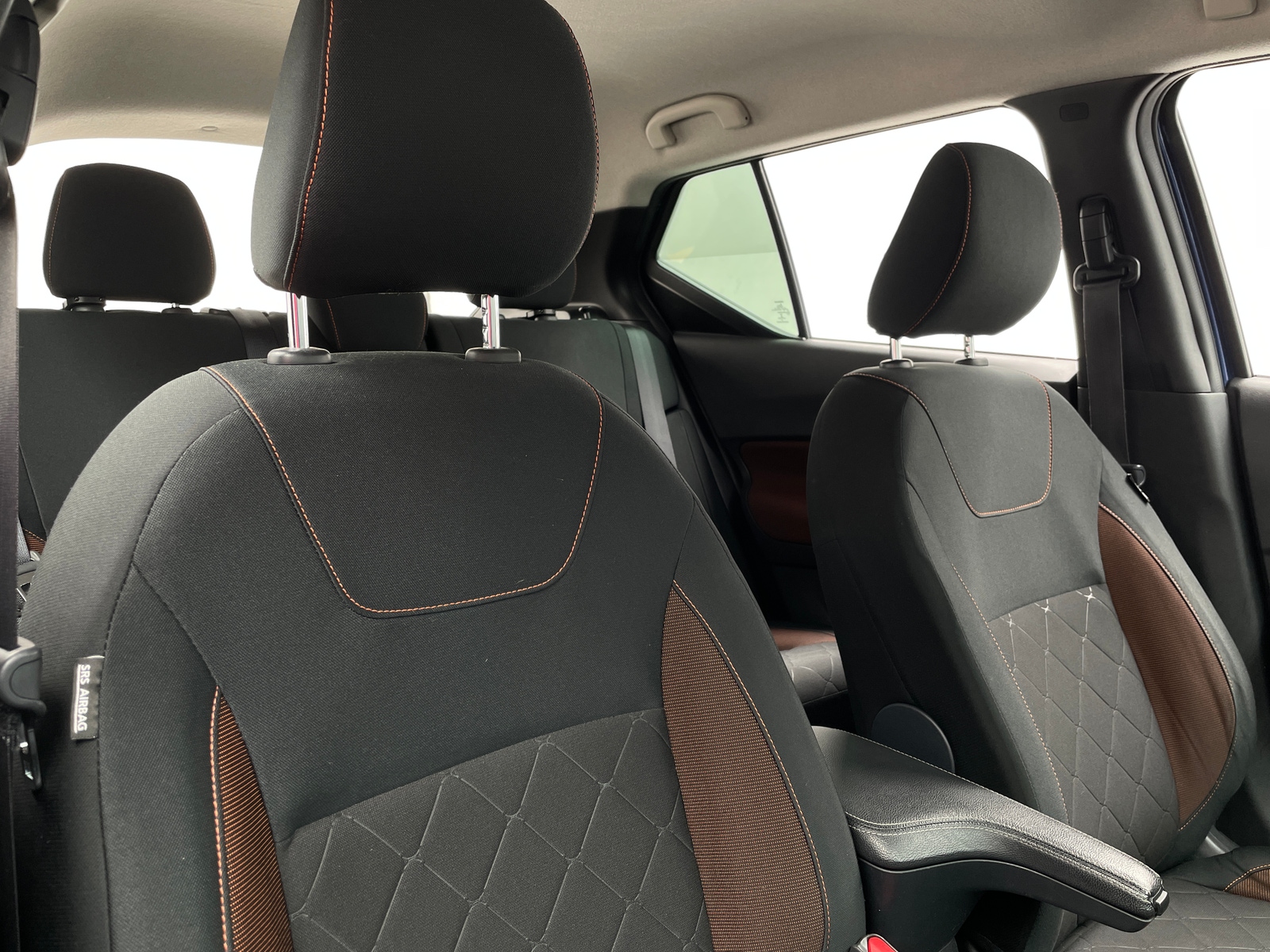 Thumbnail: 2020 Nissan Kicks - 2