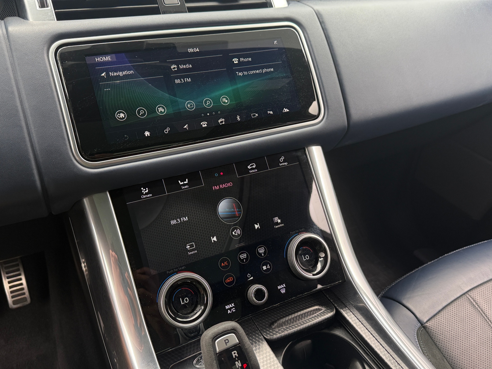 Thumbnail: 2019 Land Rover Range Rover Sport - 3