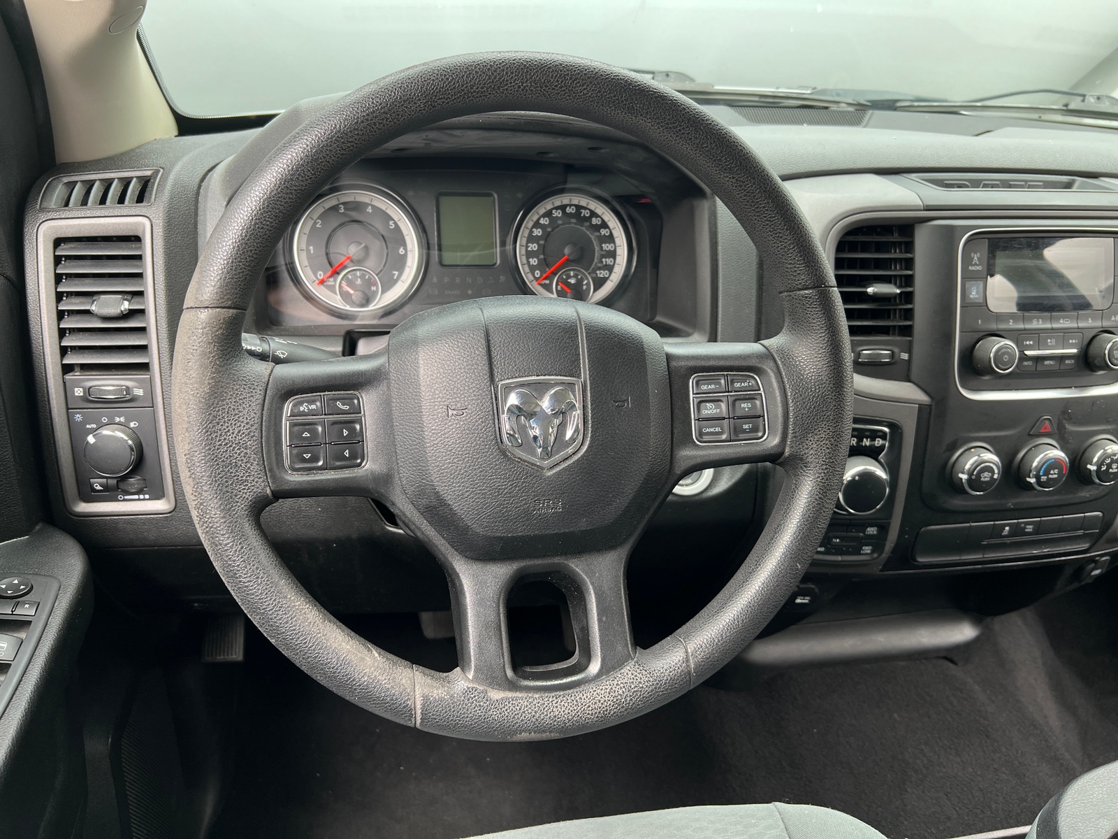 Thumbnail: 2020 RAM 1500 Classic - 4