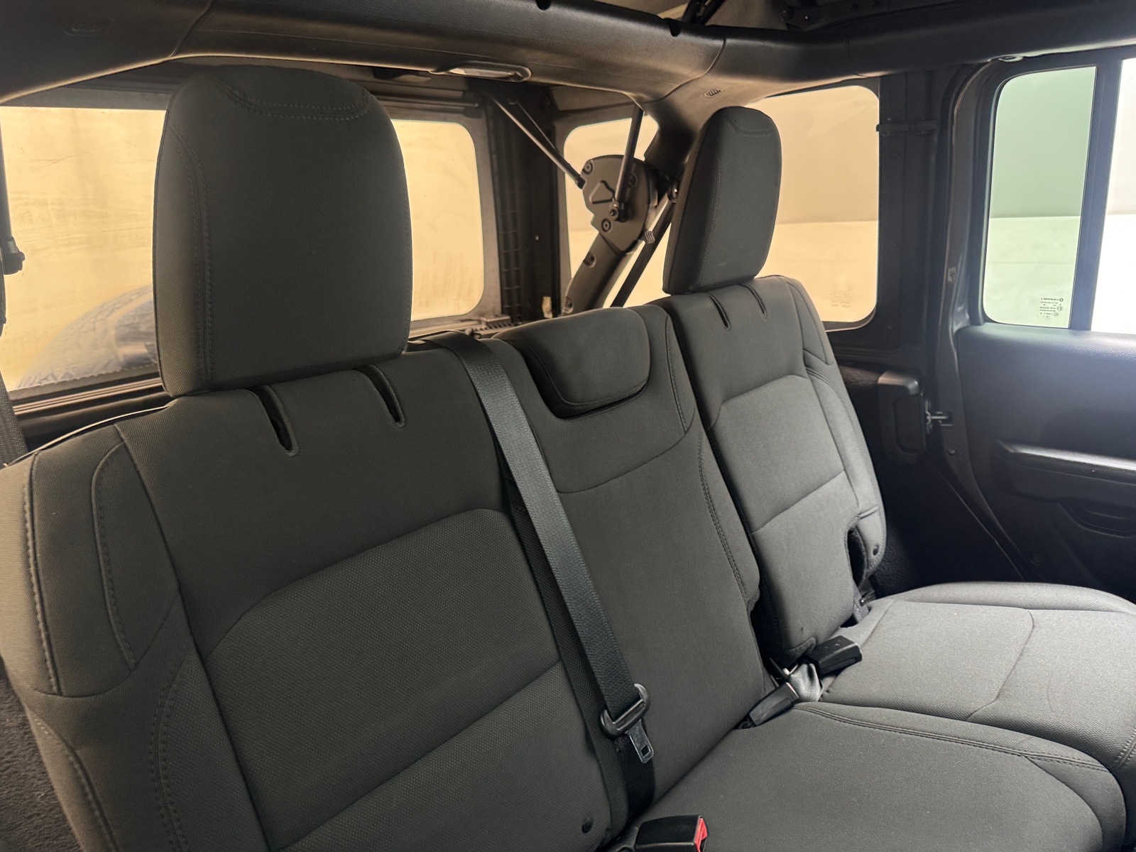 Thumbnail: 2019 Jeep Wrangler - 6