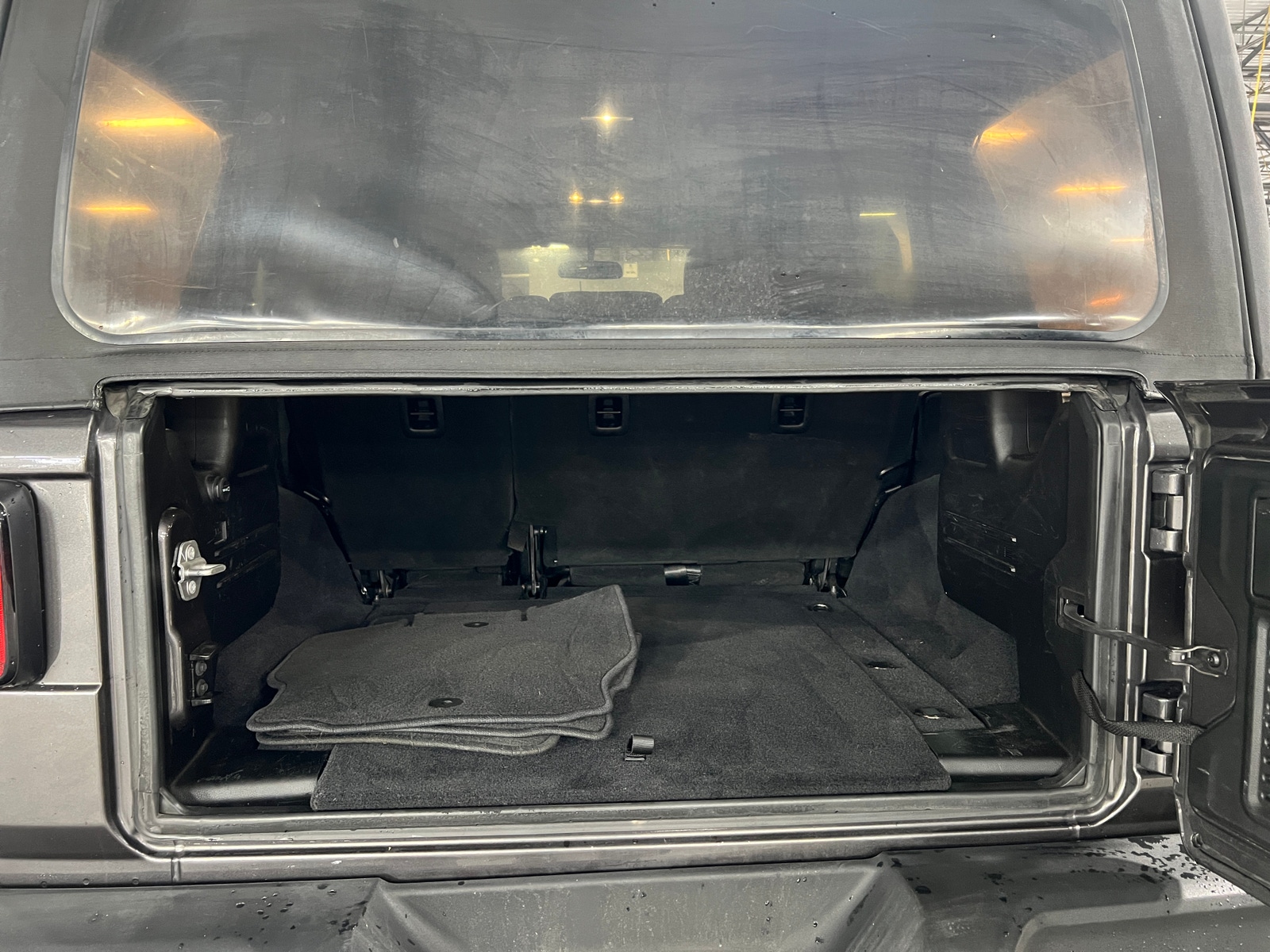 Thumbnail: 2019 Jeep Wrangler - 7
