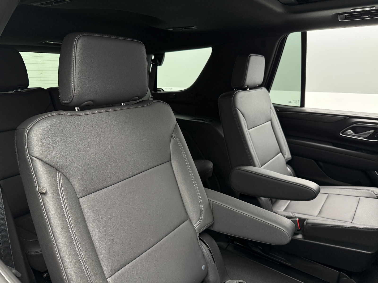 Thumbnail: 2024 Chevrolet Tahoe - 5