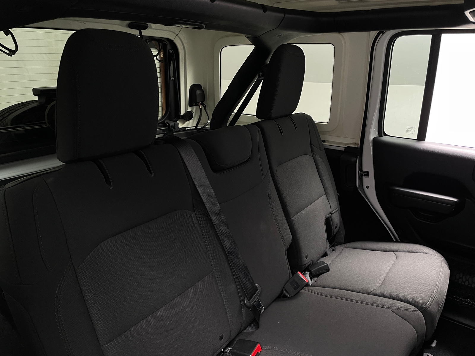 Thumbnail: 2019 Jeep Wrangler - 6