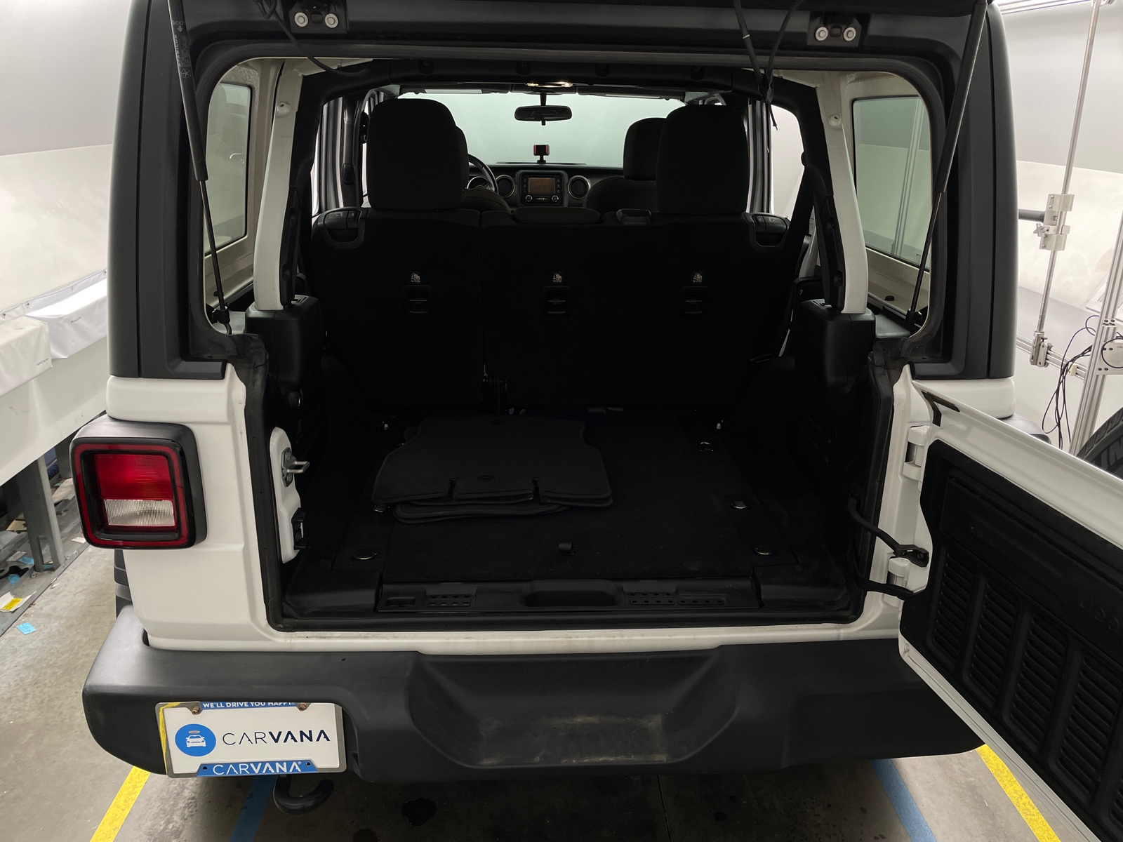 Thumbnail: 2019 Jeep Wrangler - 7