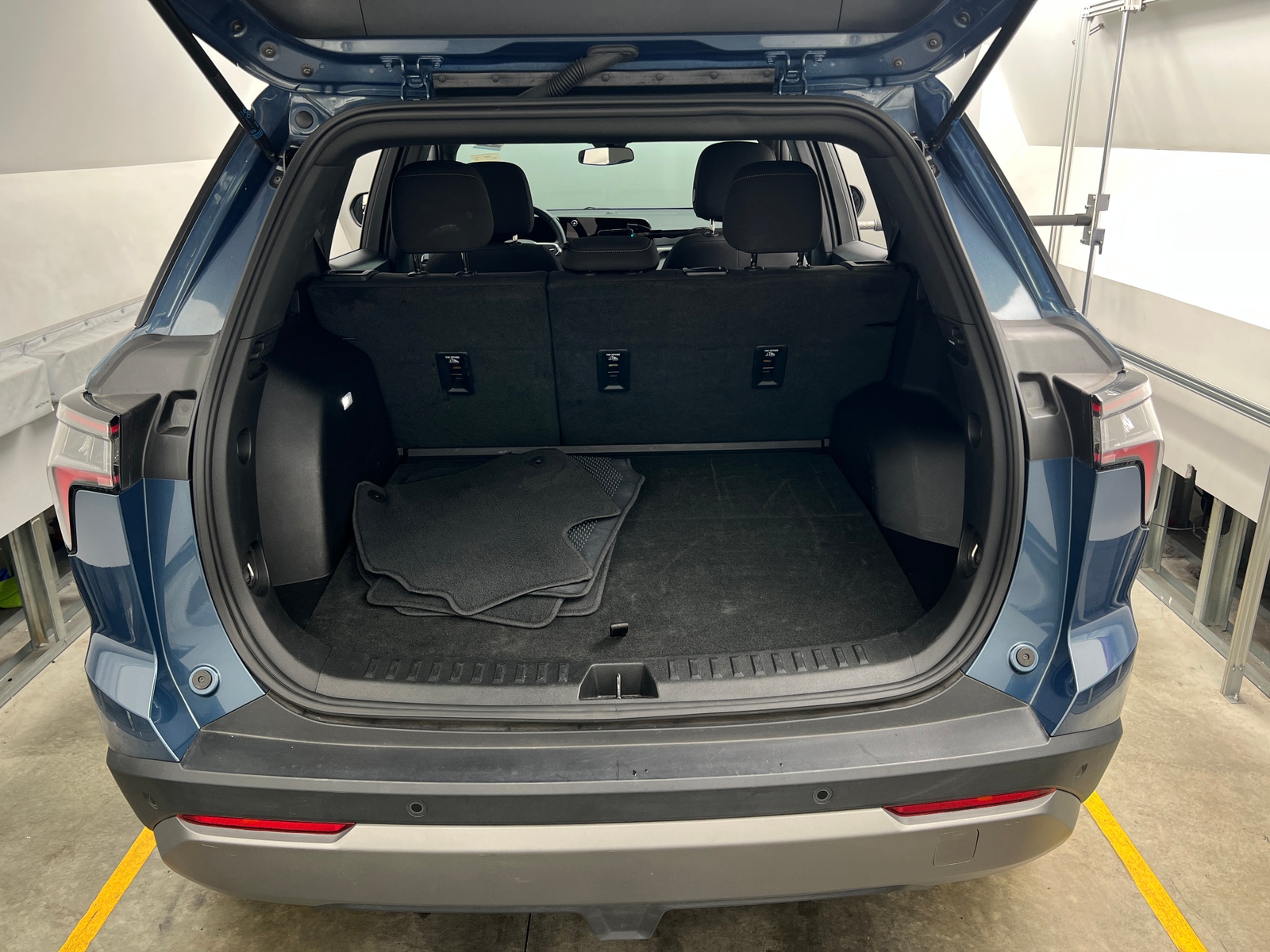 Thumbnail: 2025 Chevrolet Equinox - 7