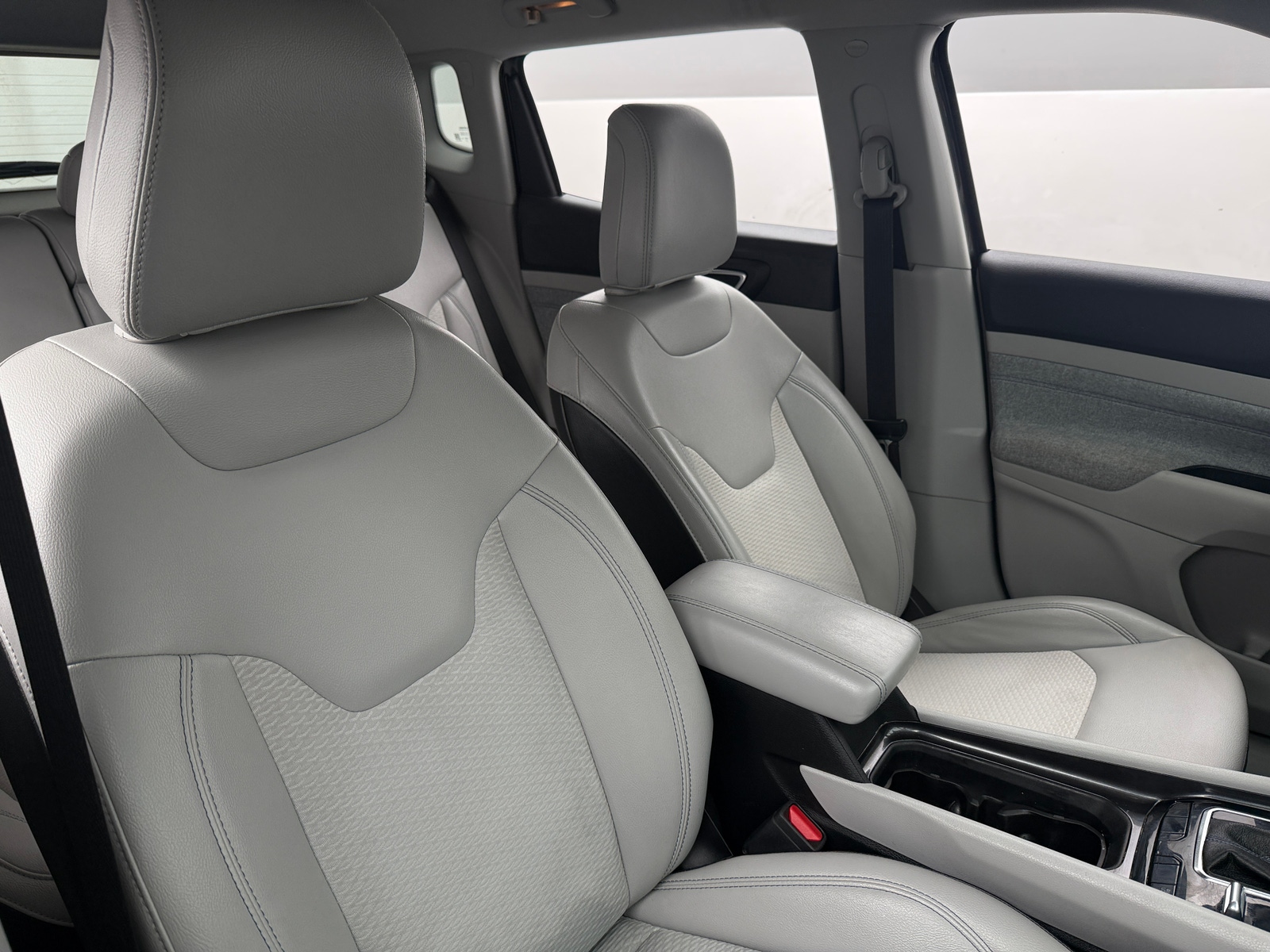 Thumbnail: 2022 Jeep Compass - 2
