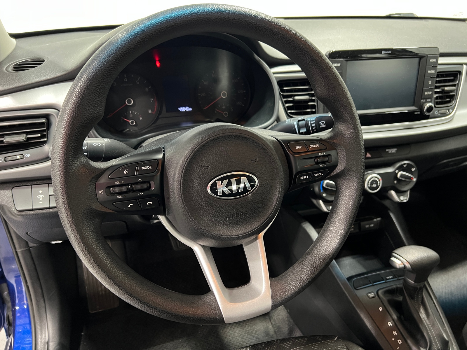 Thumbnail: 2020 Kia Rio - 5