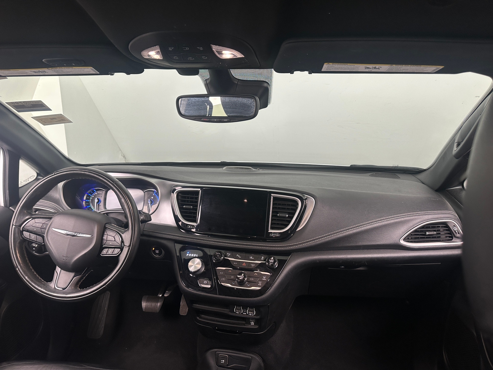 Thumbnail: 2022 Chrysler Pacifica - 2