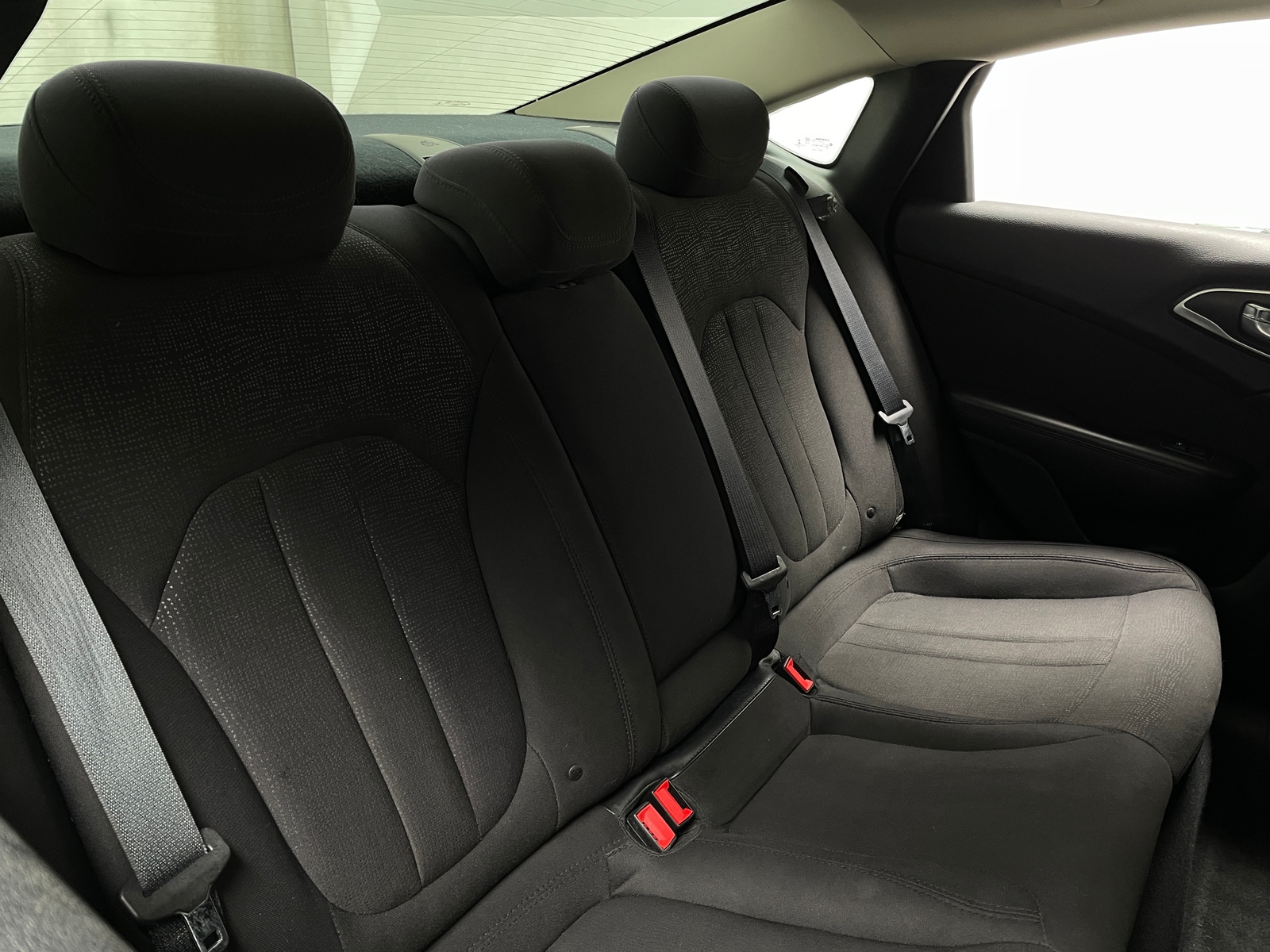 Thumbnail: 2015 Chrysler 200 - 6