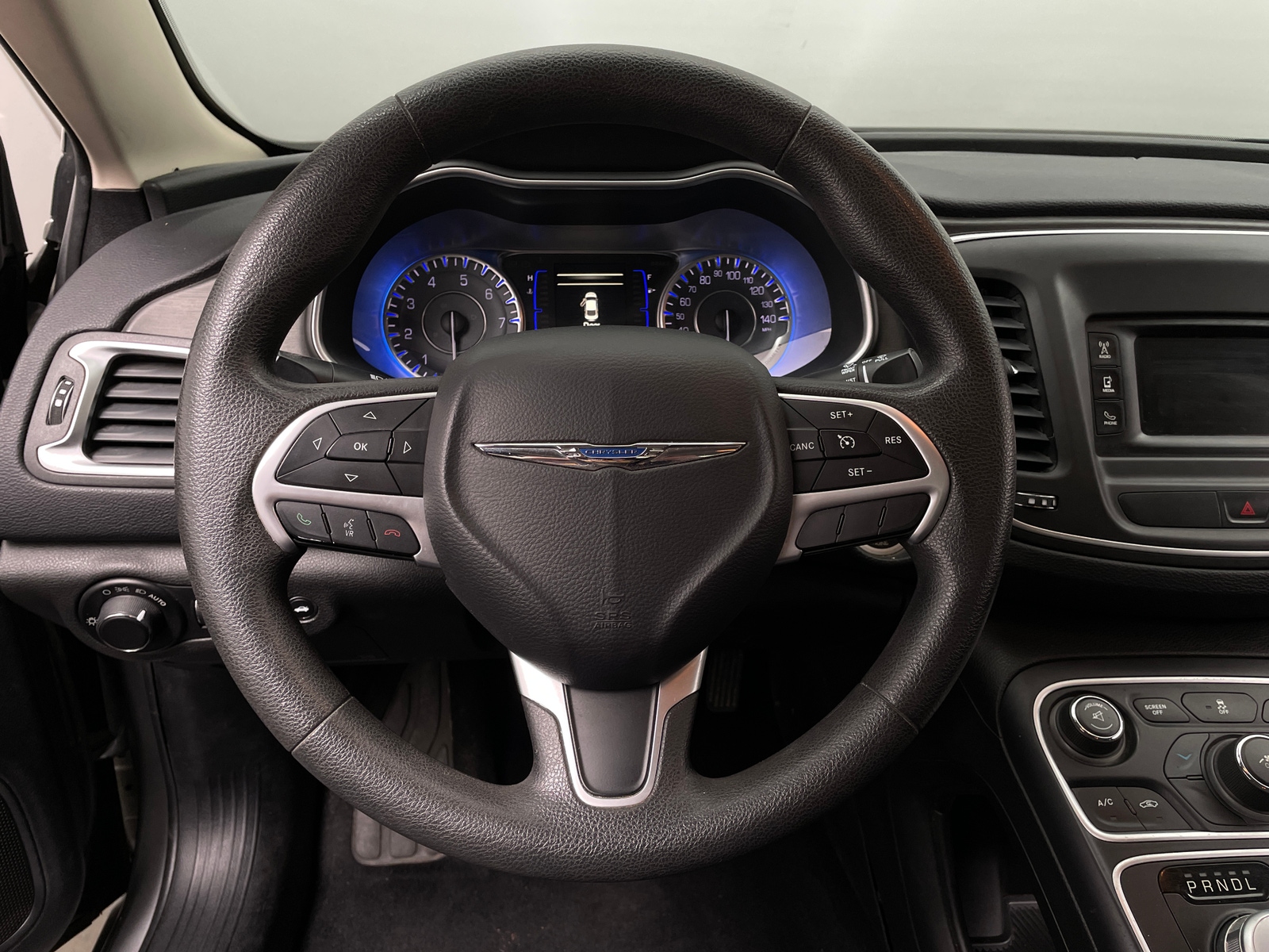 Thumbnail: 2015 Chrysler 200 - 5