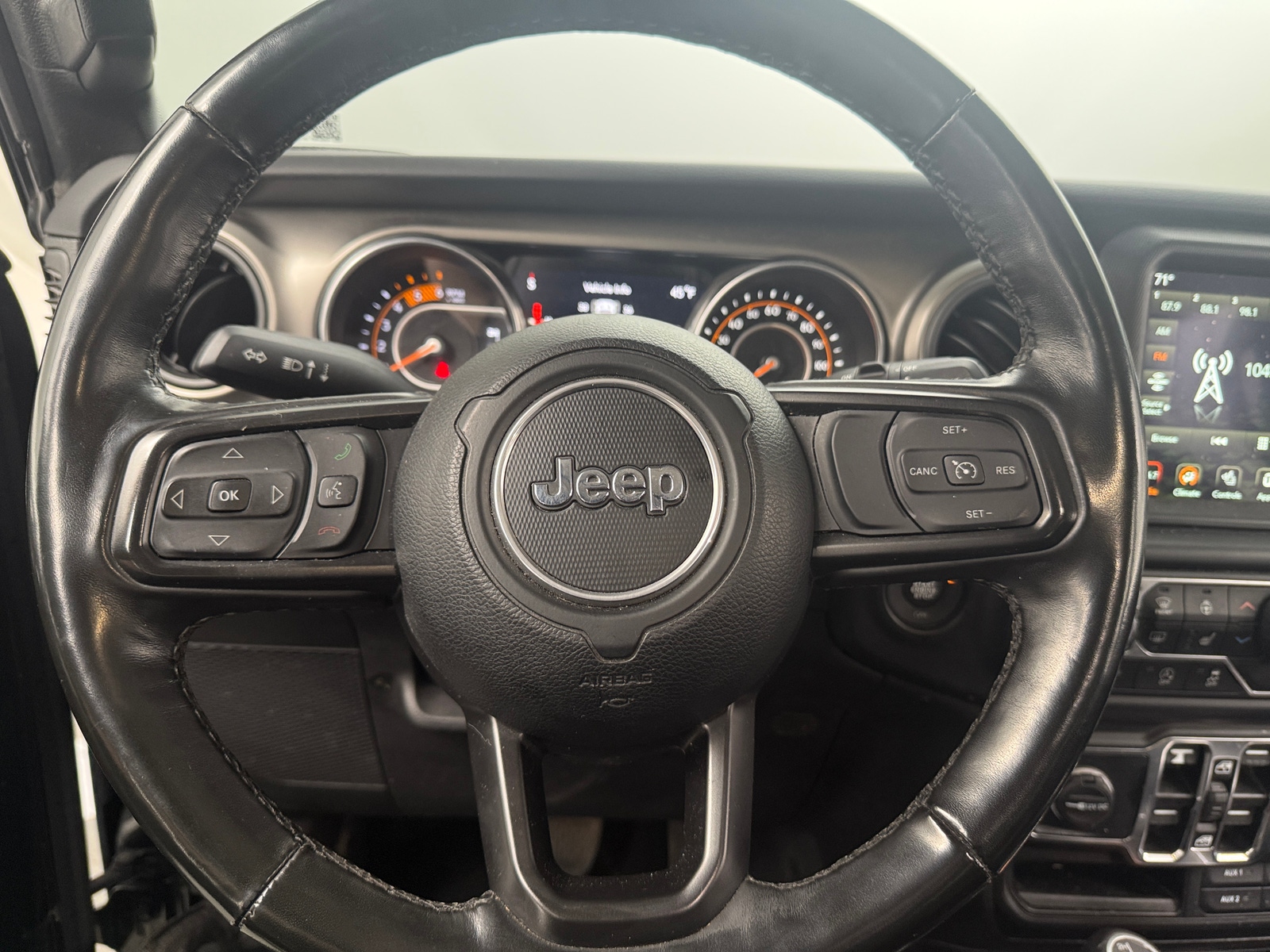 Thumbnail: 2022 Jeep Wrangler - 5