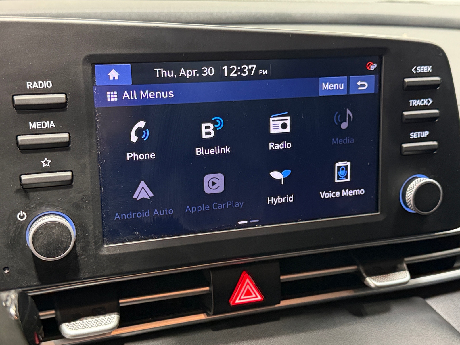 Thumbnail: 2022 Hyundai Elantra - 4