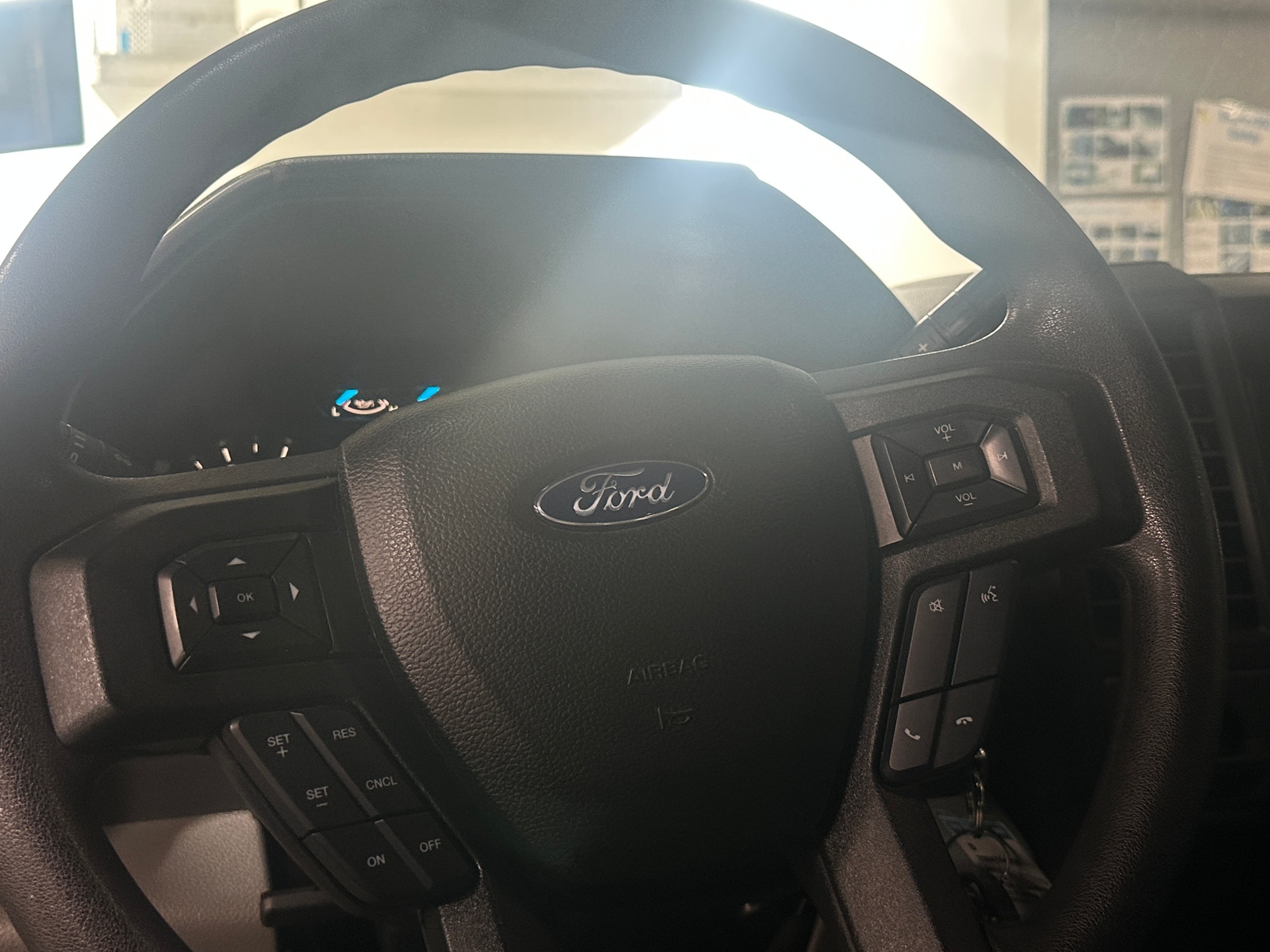 Thumbnail: 2017 Ford Econoline - 5