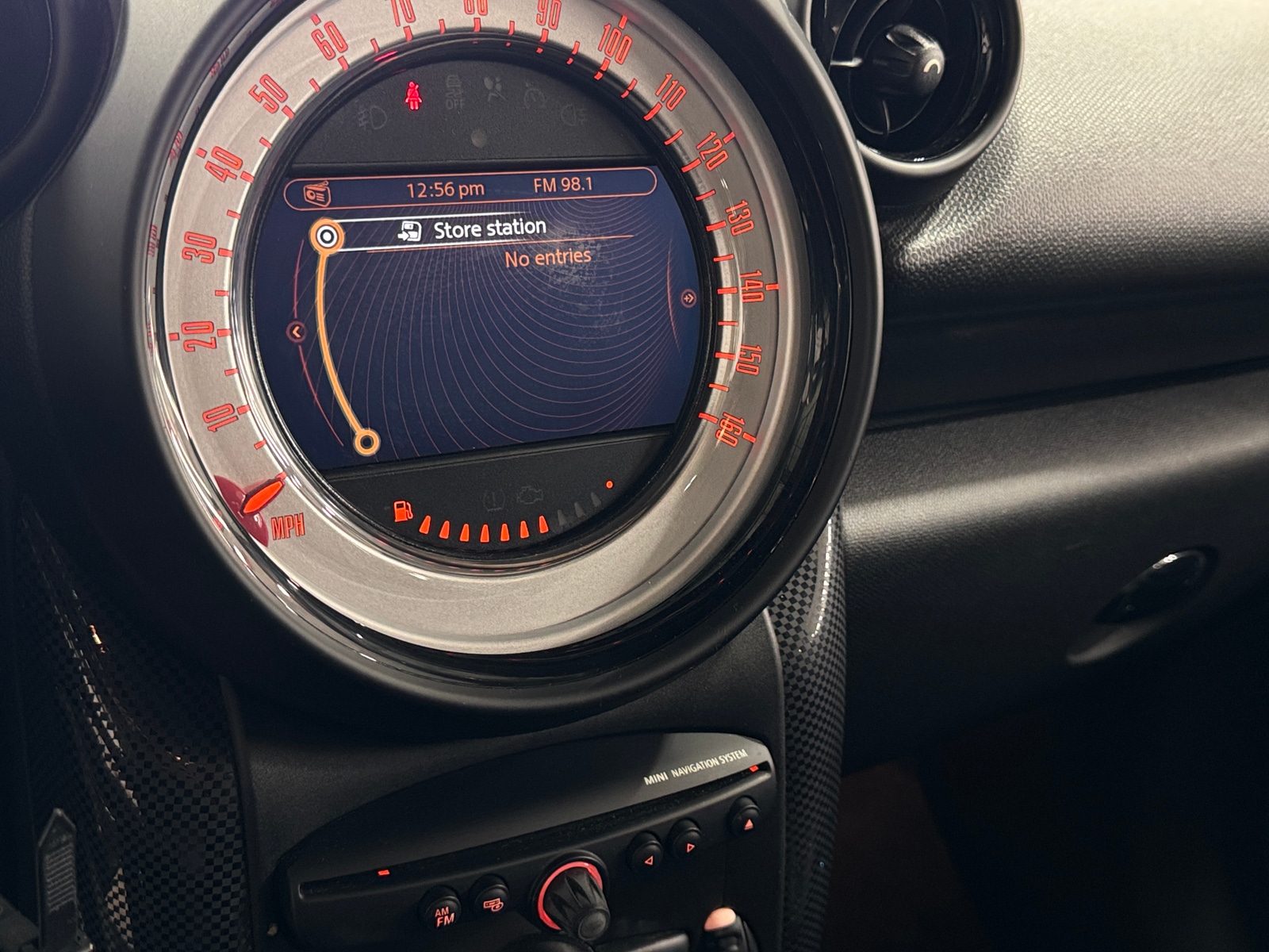 Thumbnail: 2013 MINI Cooper Countryman - 3
