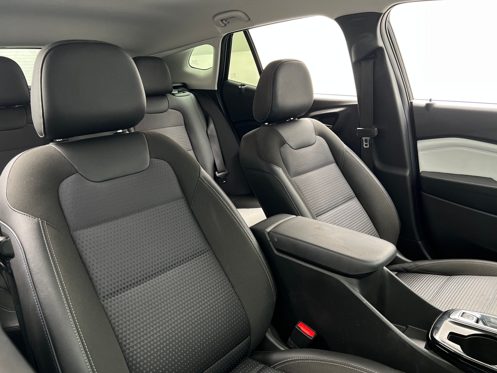 Thumbnail: 2025 Chevrolet Trax - 2