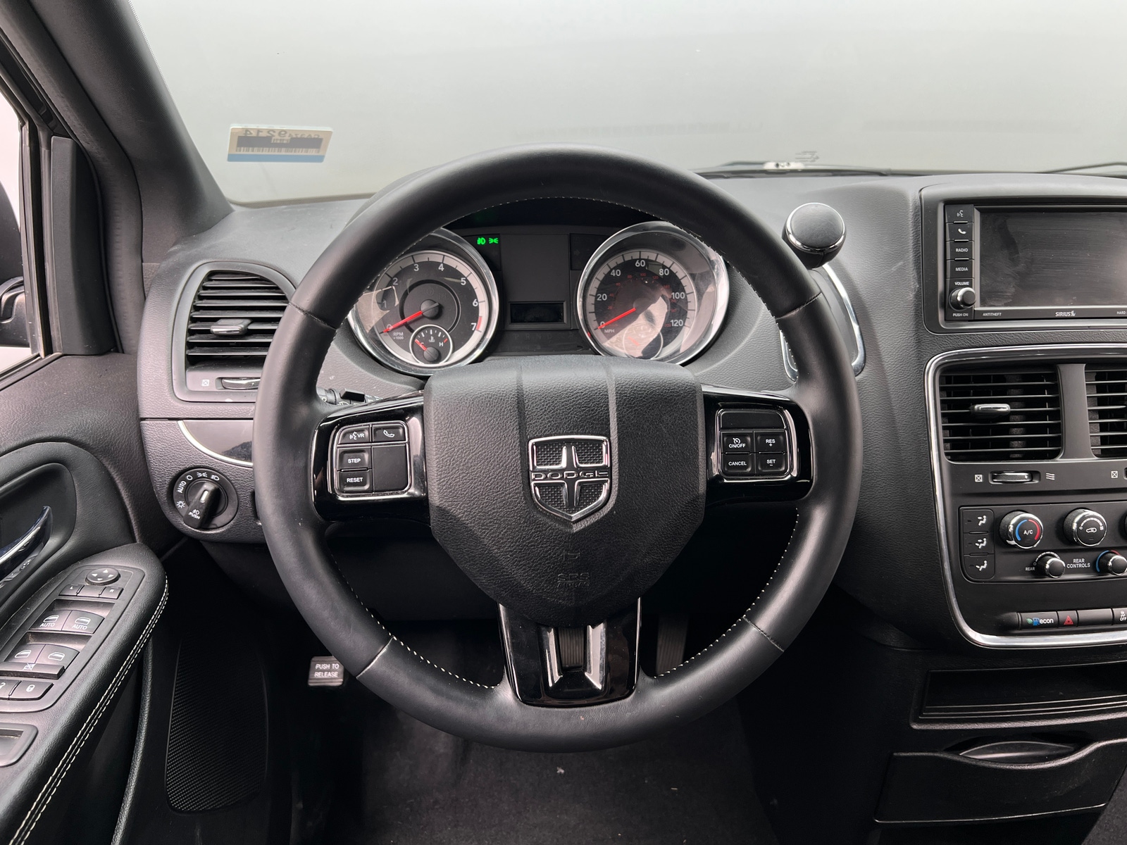 Thumbnail: 2018 Dodge Grand Caravan - 5