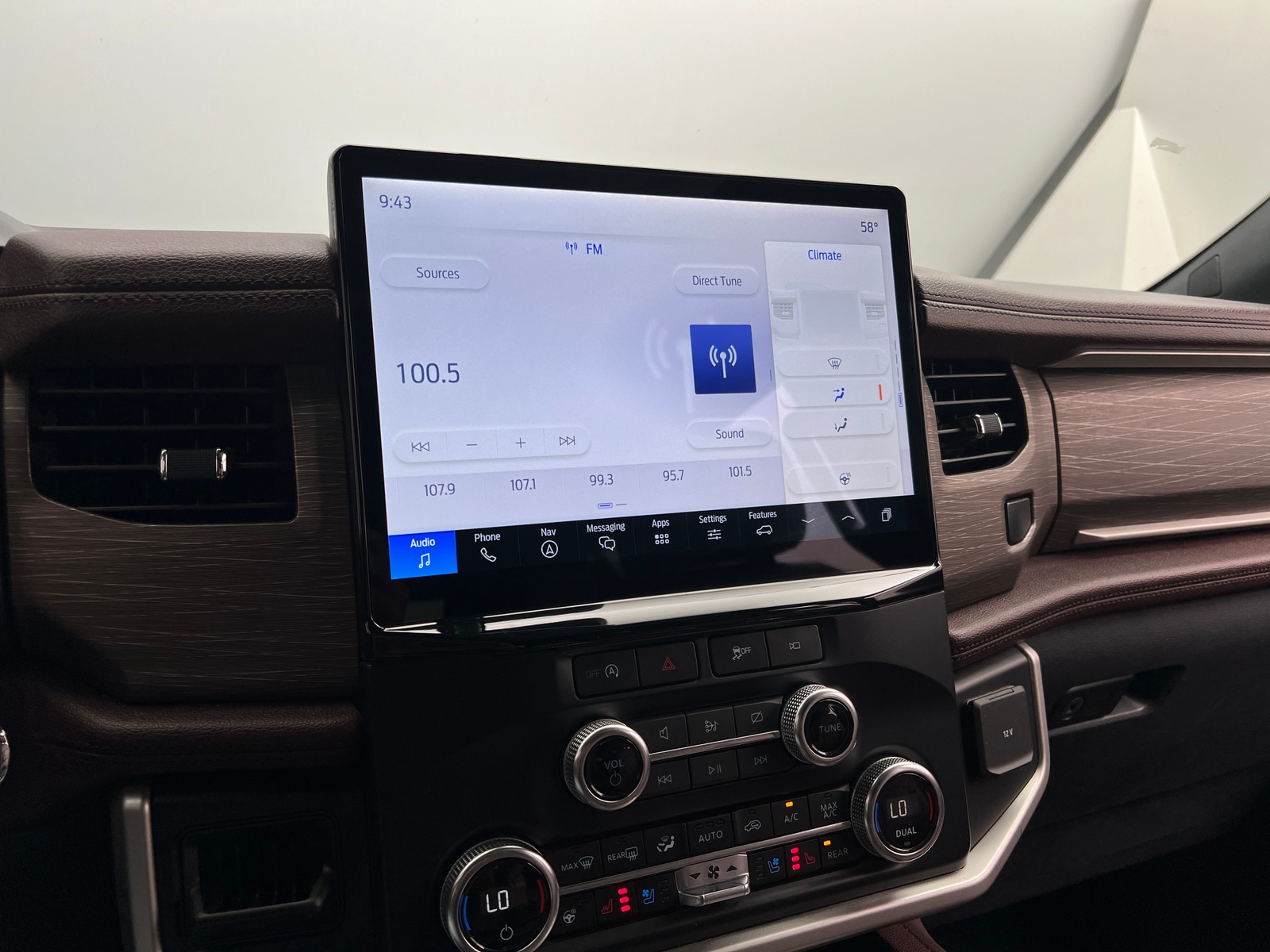 Thumbnail: 2024 Ford Expedition - 4