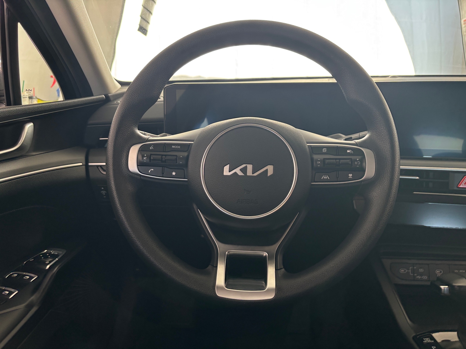 Thumbnail: 2025 Kia K5 - 5