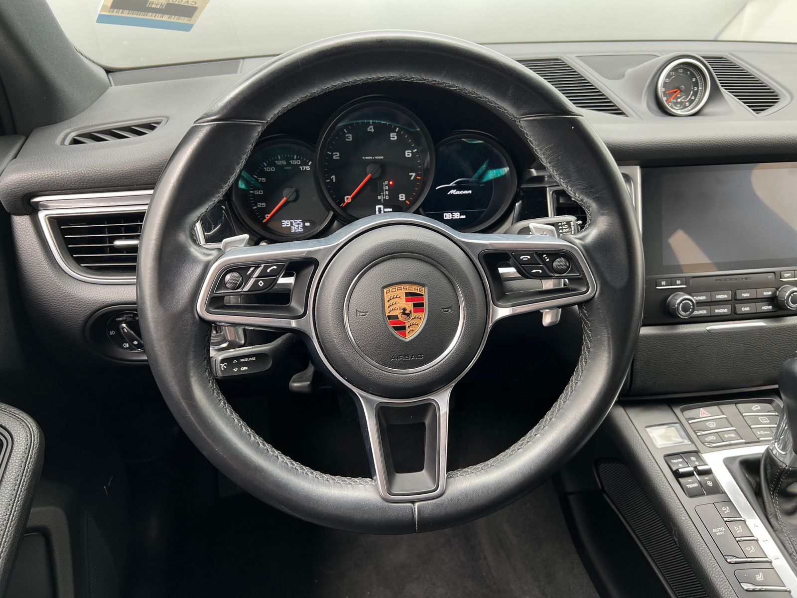 Thumbnail: 2018 Porsche Macan - 4
