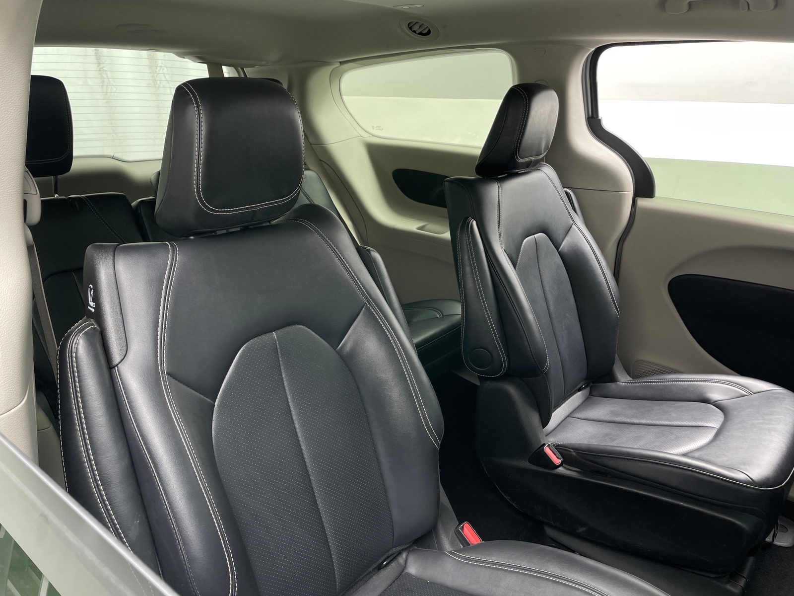 Thumbnail: 2024 Chrysler Pacifica - 5