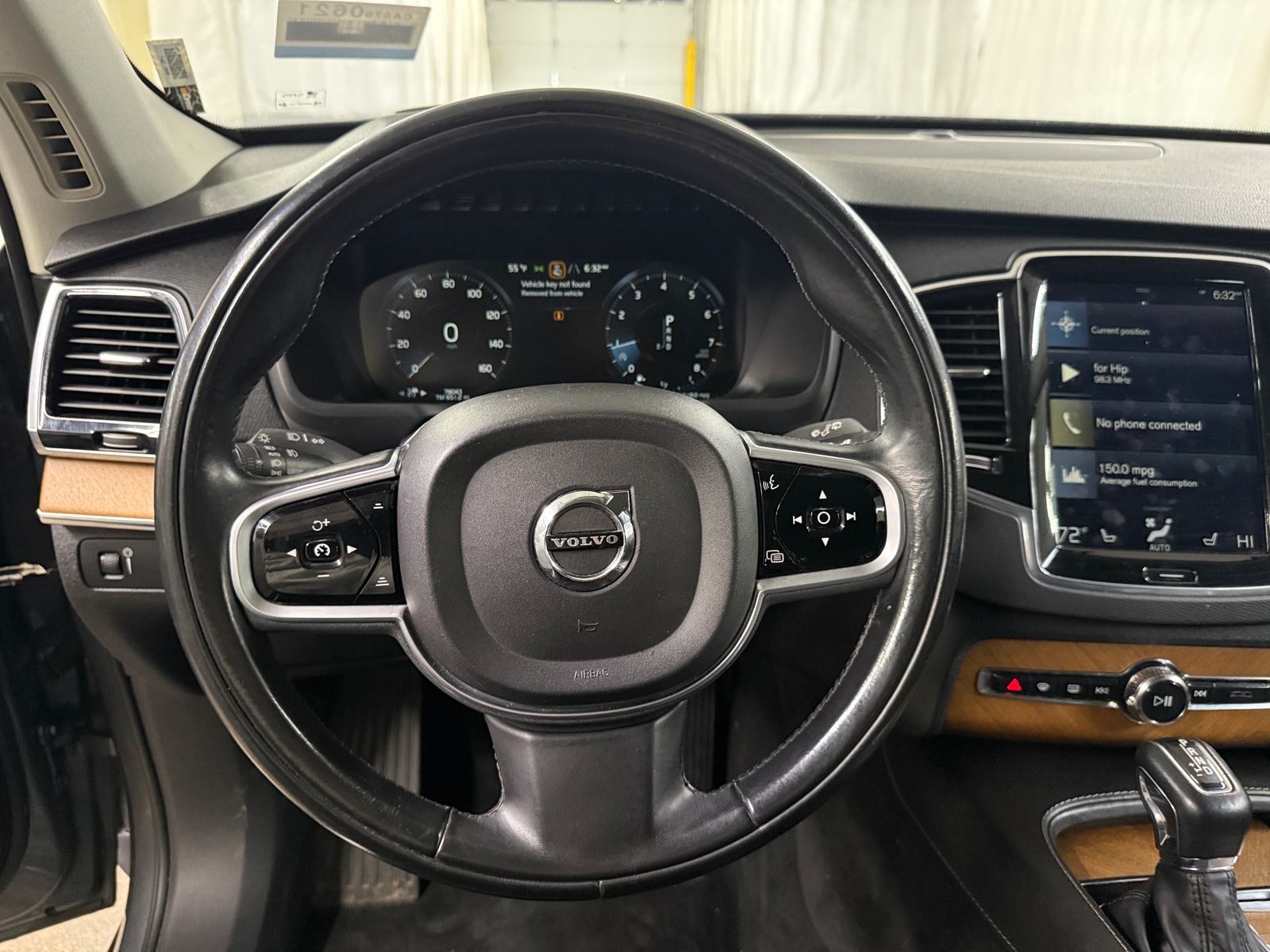 Thumbnail: 2018 Volvo XC90 - 4