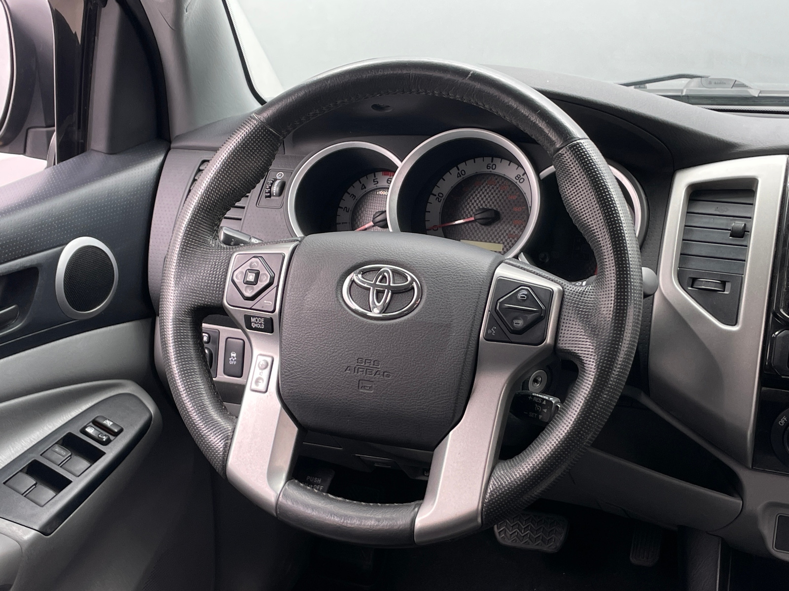Thumbnail: 2015 Toyota Tacoma - 5