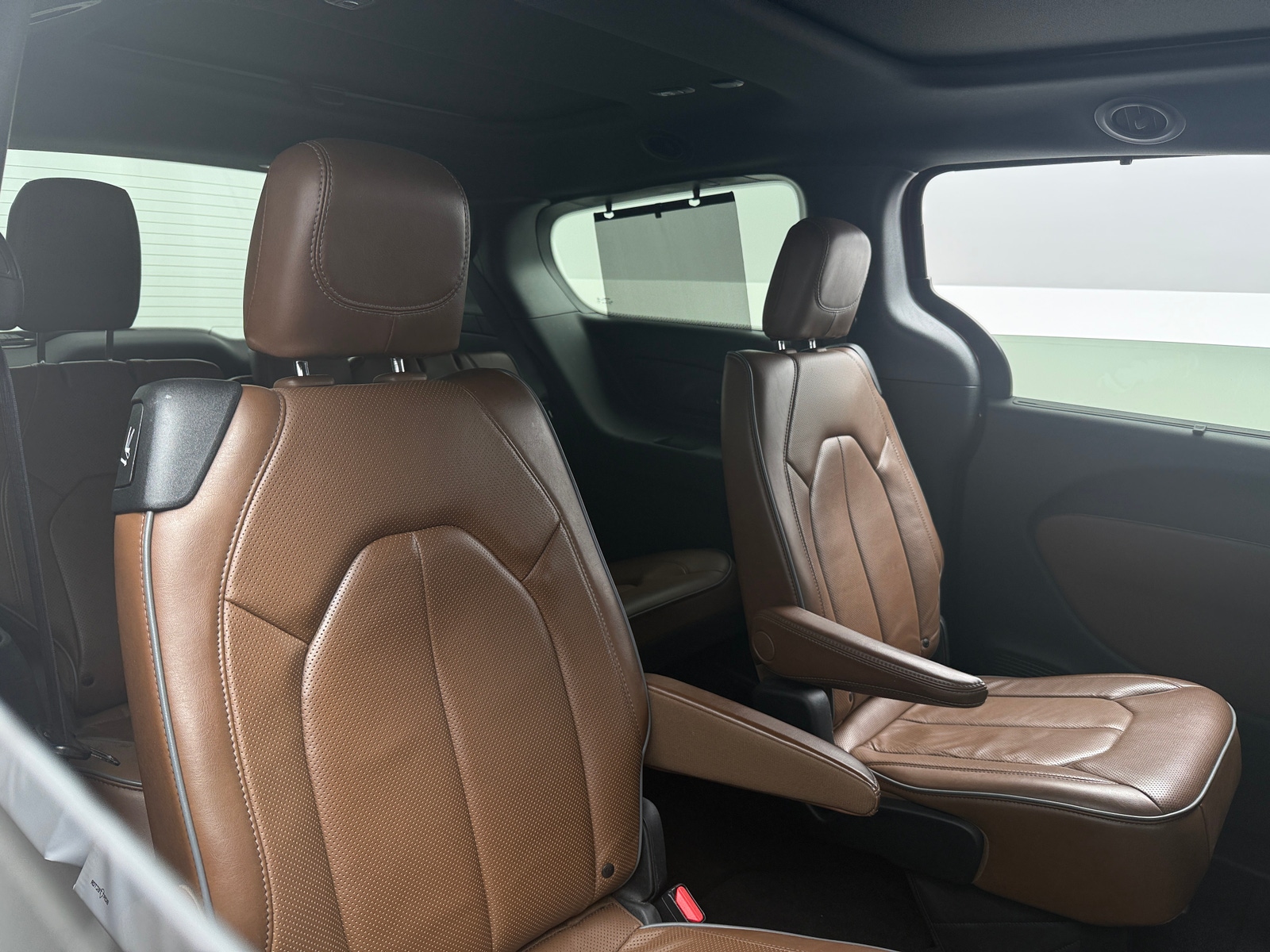Thumbnail: 2020 Chrysler Pacifica - 5