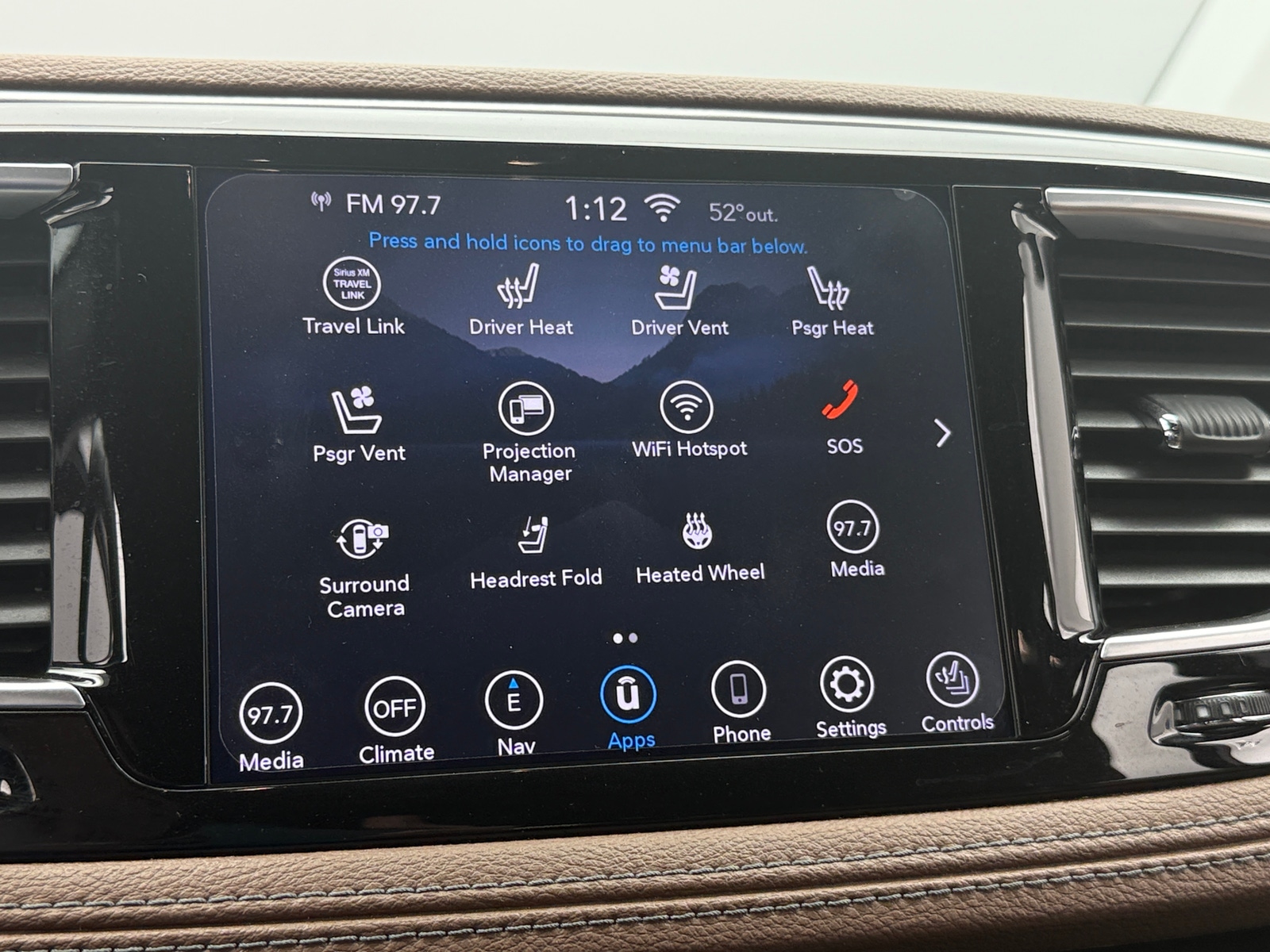 Thumbnail: 2020 Chrysler Pacifica - 3