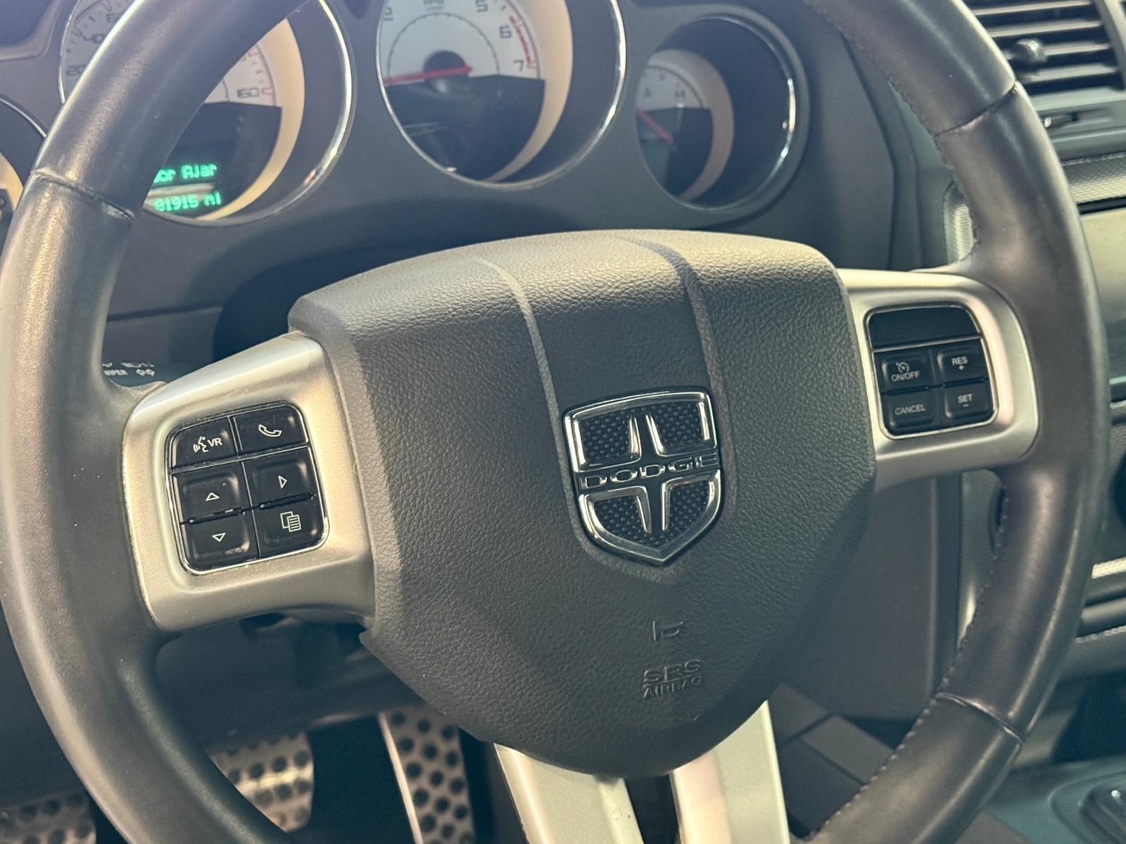 Thumbnail: 2014 Dodge Challenger - 4