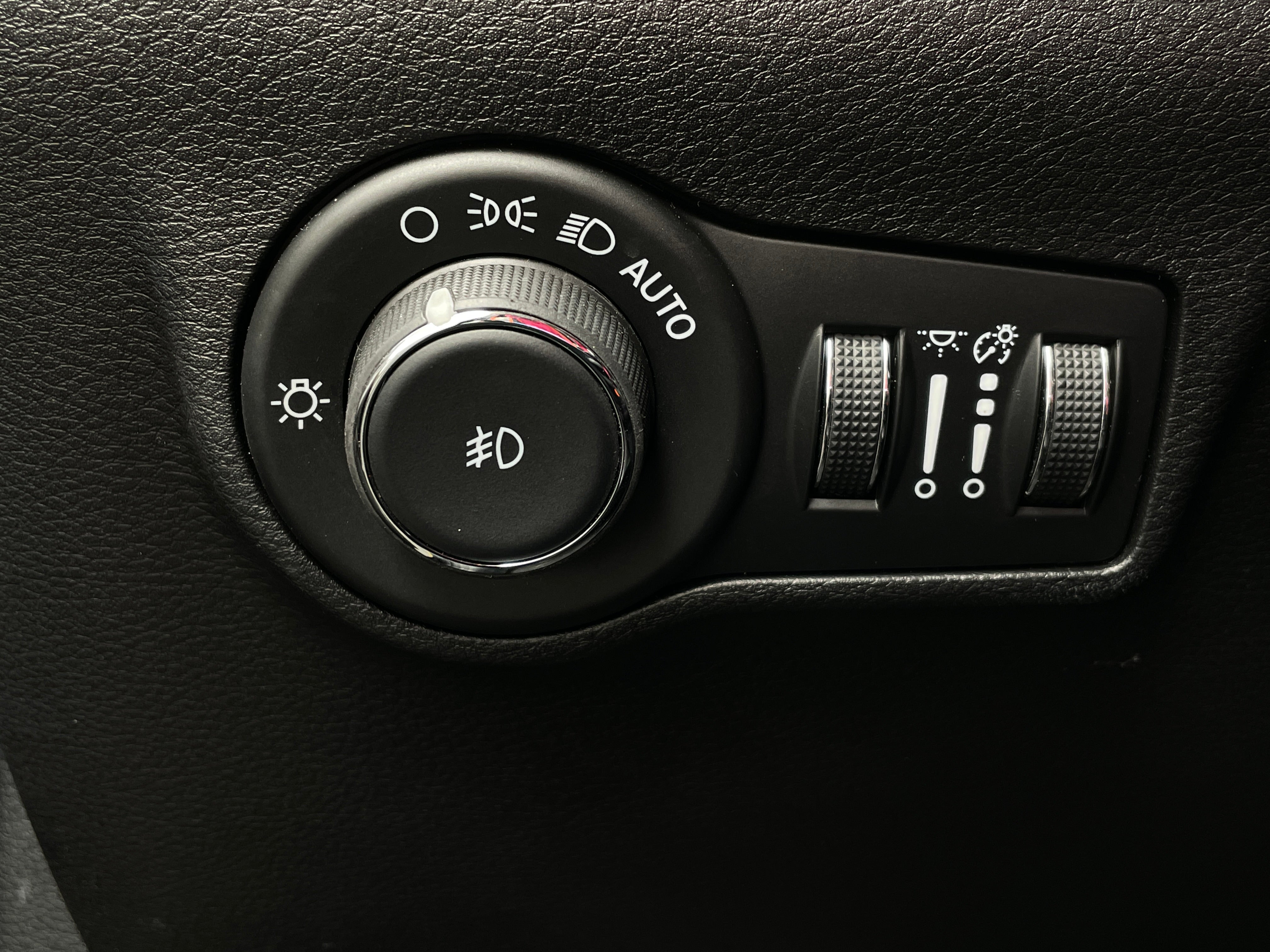 2024 Jeep Compass Trailhawk - Photo 2