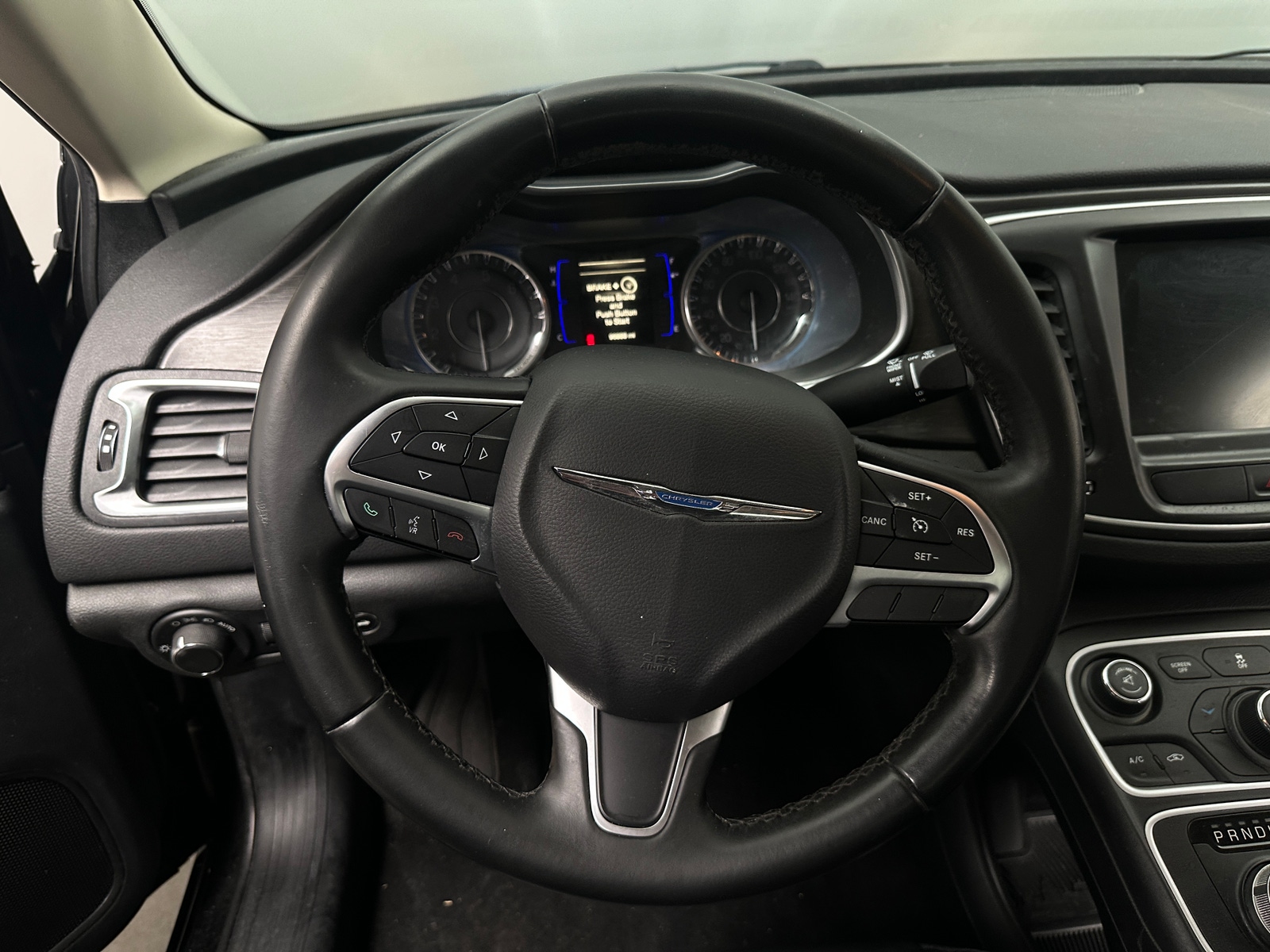 Thumbnail: 2017 Chrysler 200 - 4