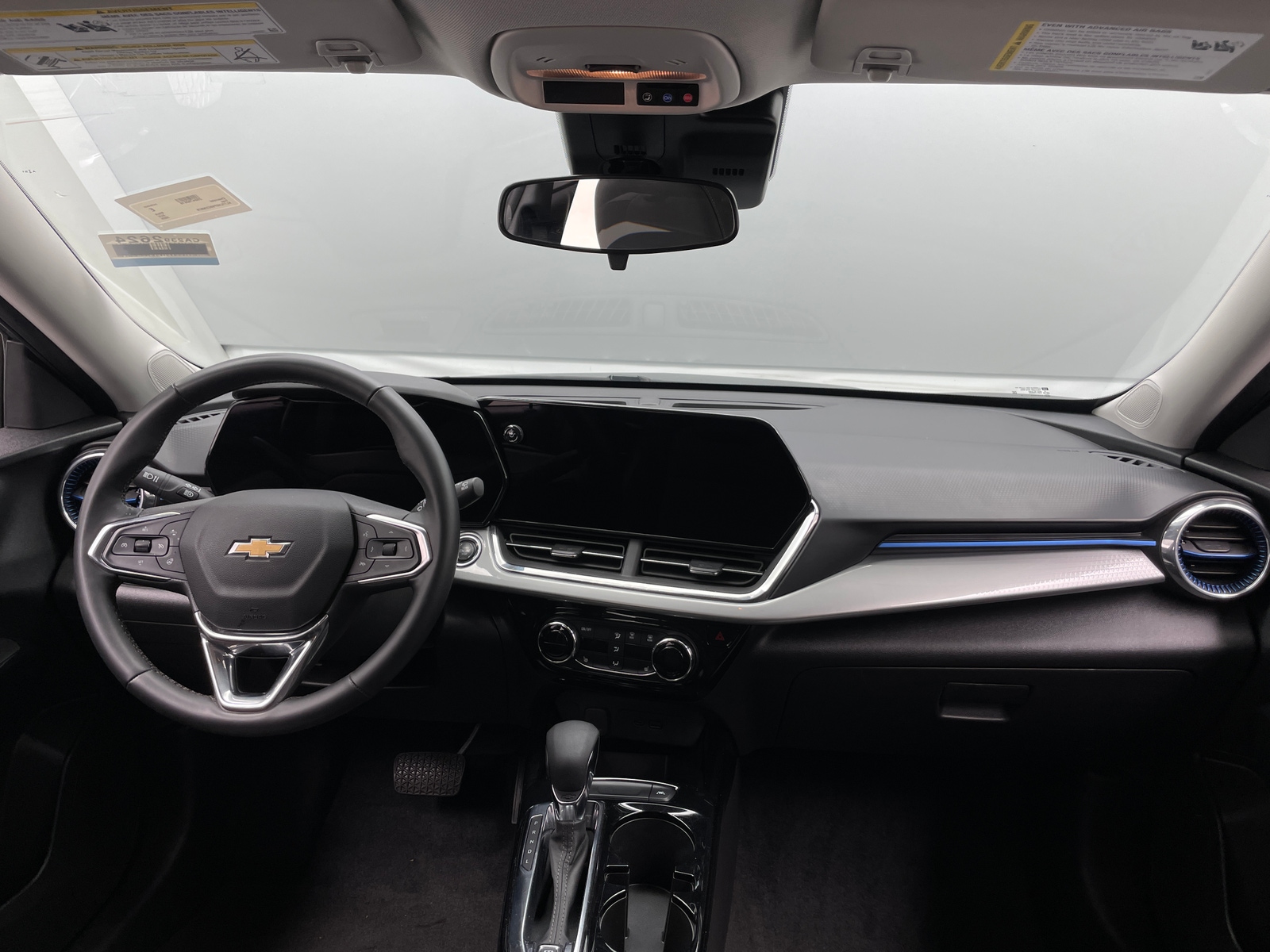 Thumbnail: 2025 Chevrolet Trax - 3