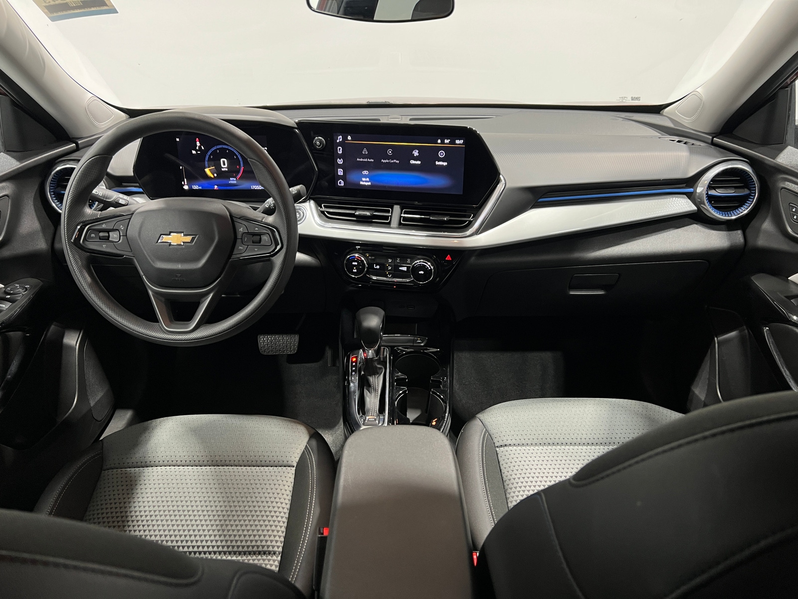 Thumbnail: 2025 Chevrolet Trax - 3