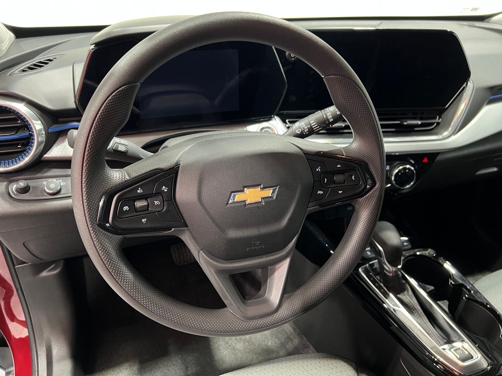 Thumbnail: 2025 Chevrolet Trax - 5