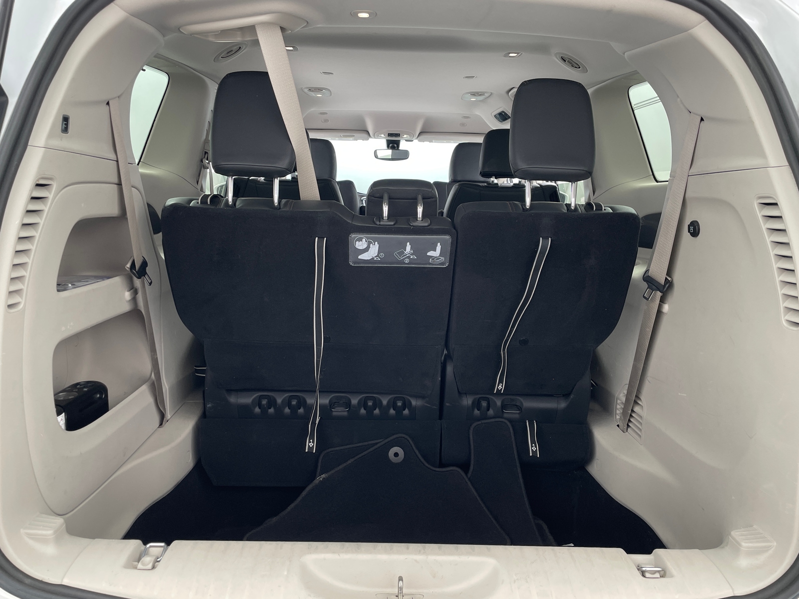 Thumbnail: 2020 Chrysler Pacifica - 6