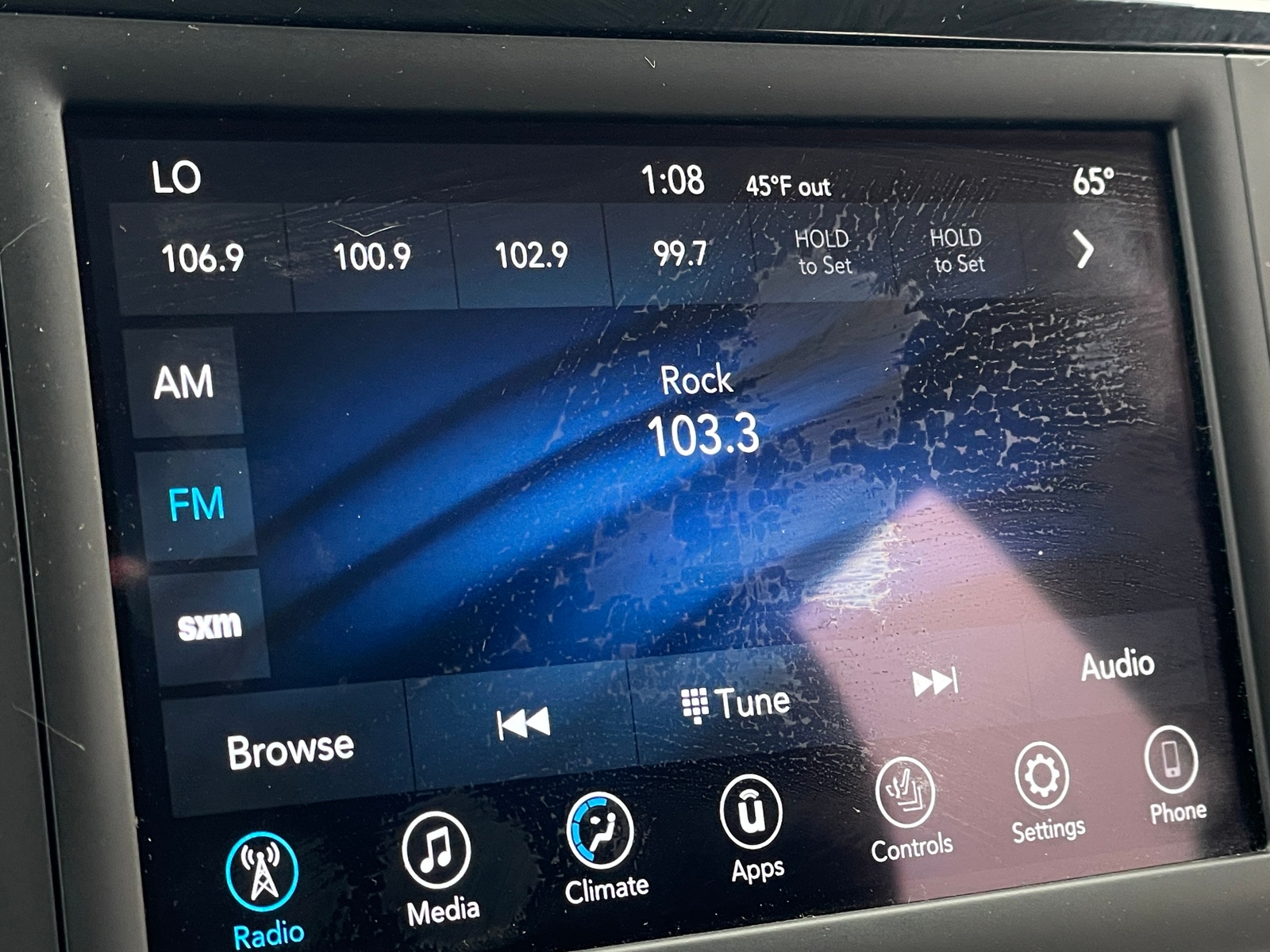 Thumbnail: 2020 Chrysler Pacifica - 3