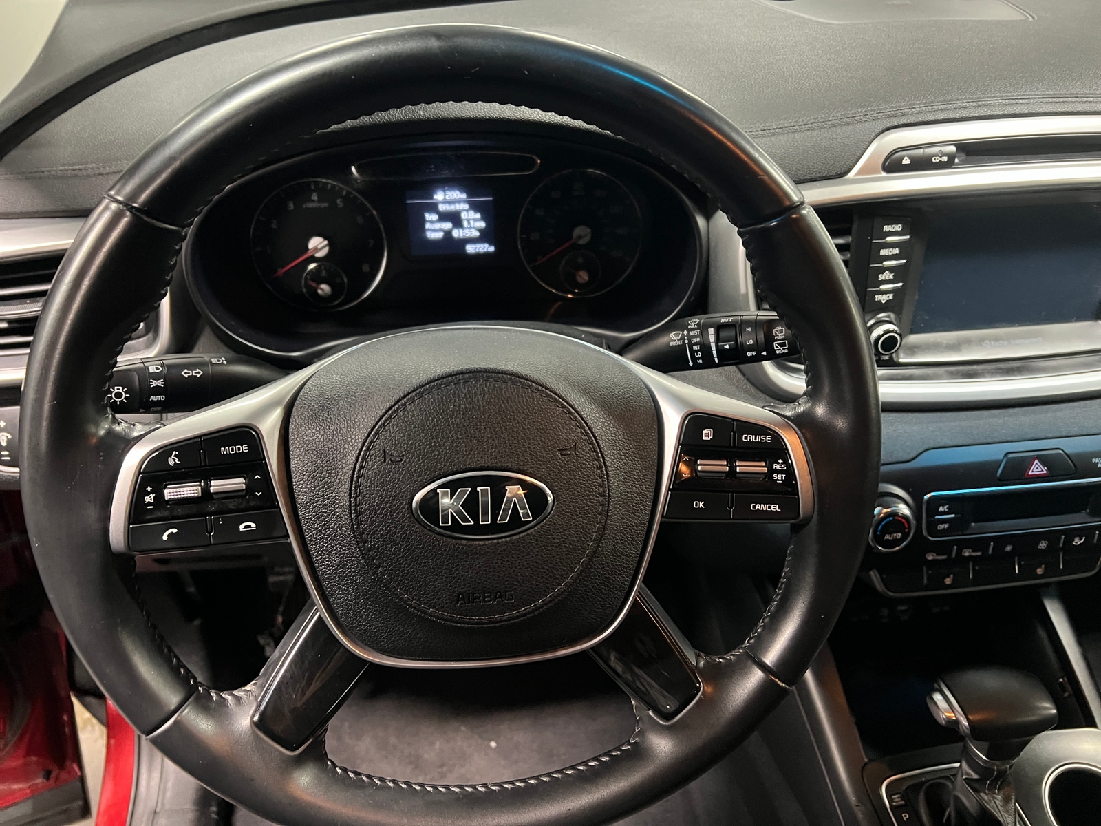 Thumbnail: 2019 Kia Sorento - 5