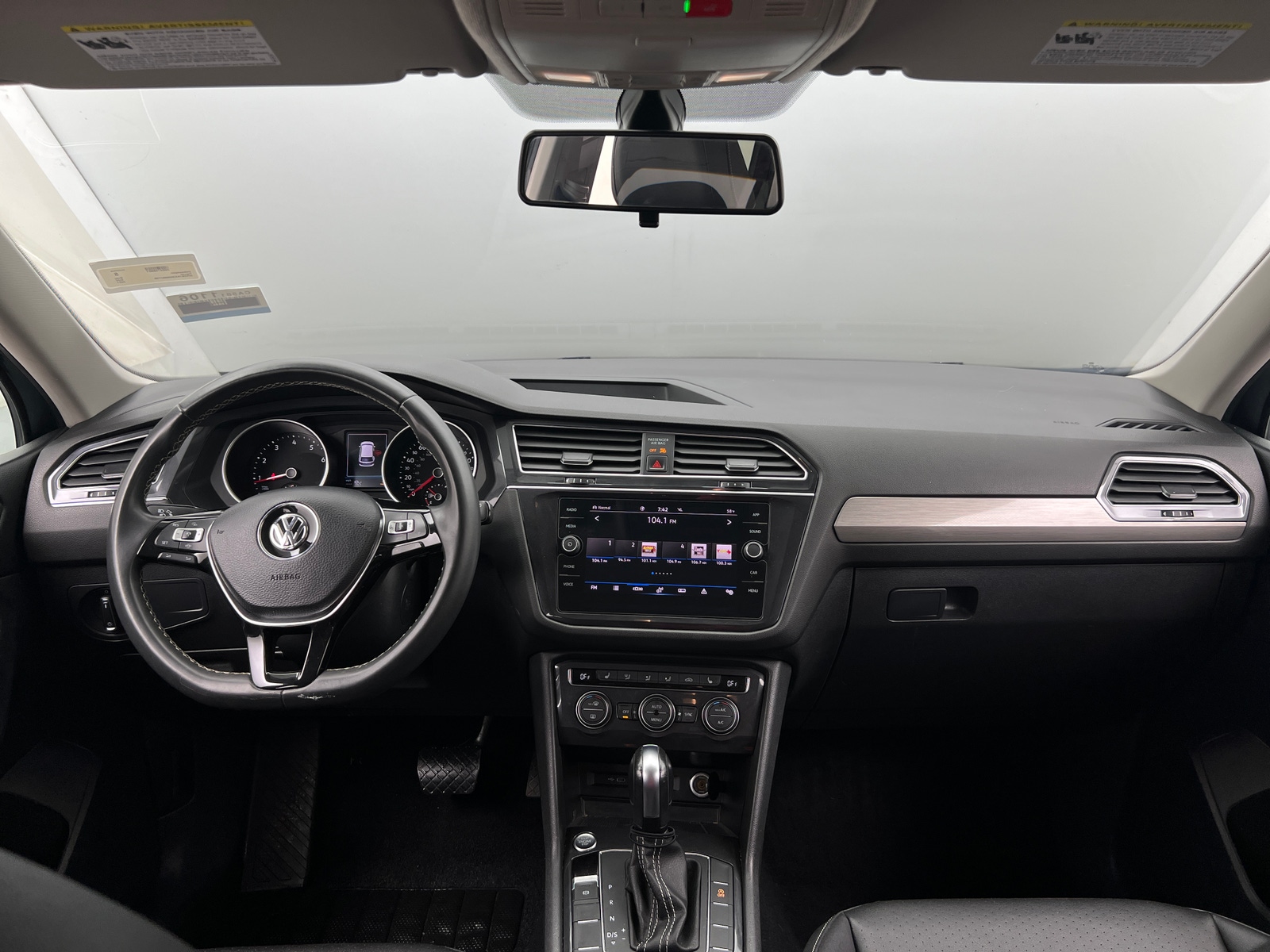 Thumbnail: 2021 Volkswagen Tiguan - 3