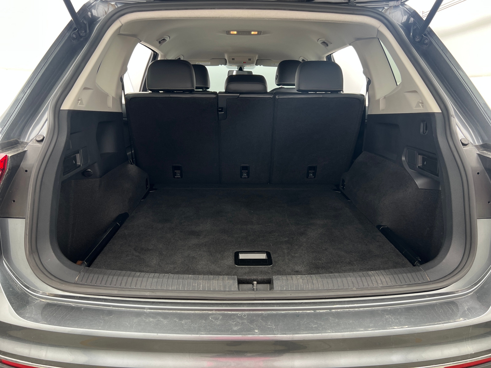 Thumbnail: 2021 Volkswagen Tiguan - 7