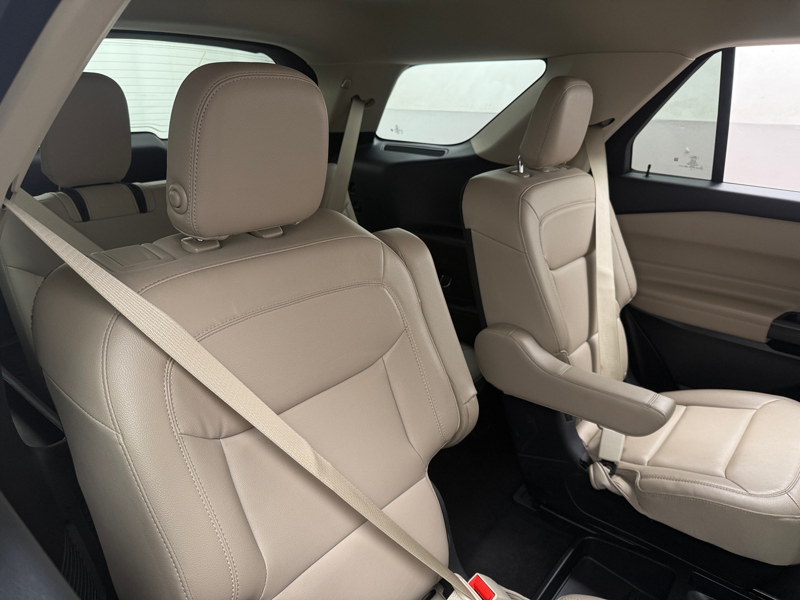 Thumbnail: 2020 Ford Explorer - 6