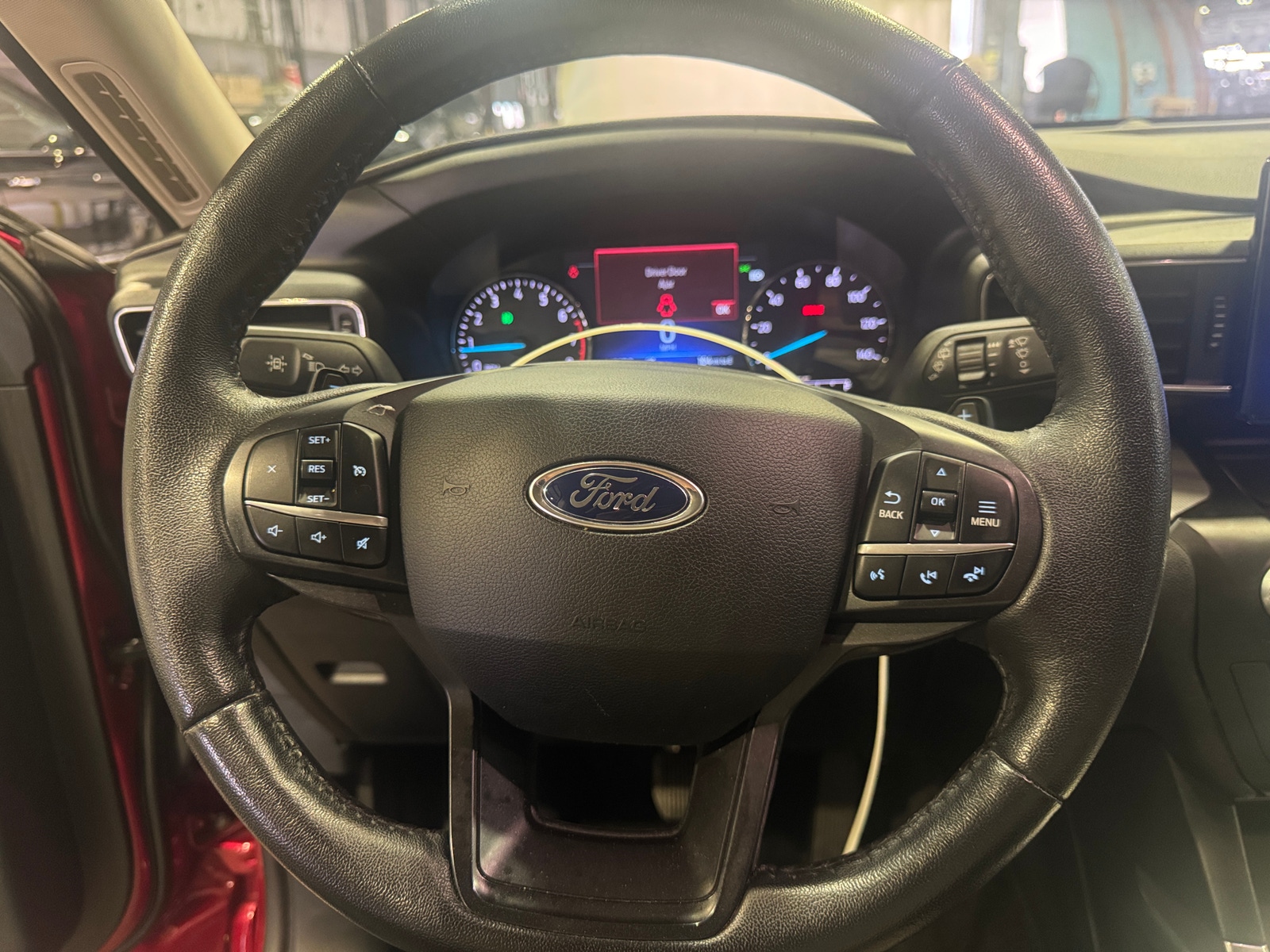 Thumbnail: 2020 Ford Explorer - 5