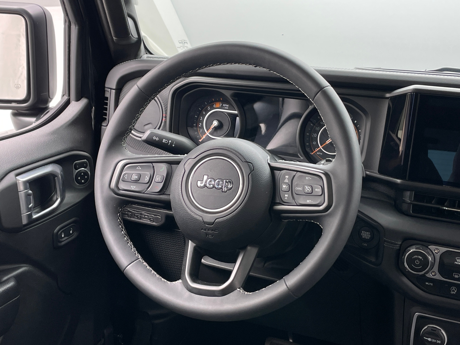 Thumbnail: 2025 Jeep Wrangler - 5