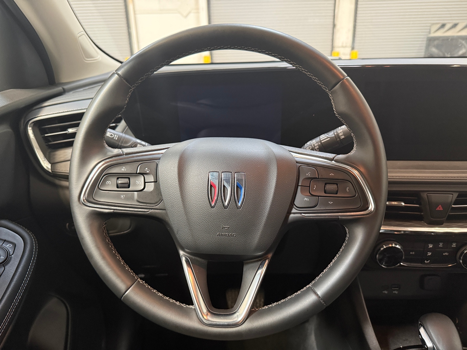 Thumbnail: 2025 Buick Encore GX - 5