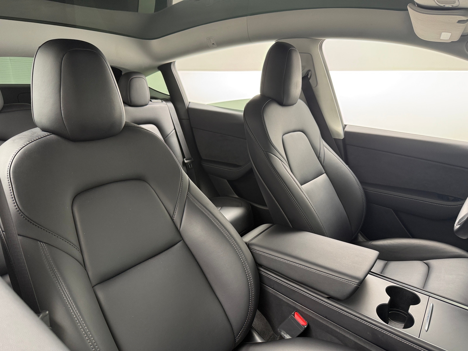 Thumbnail: 2022 Tesla Model Y - 2