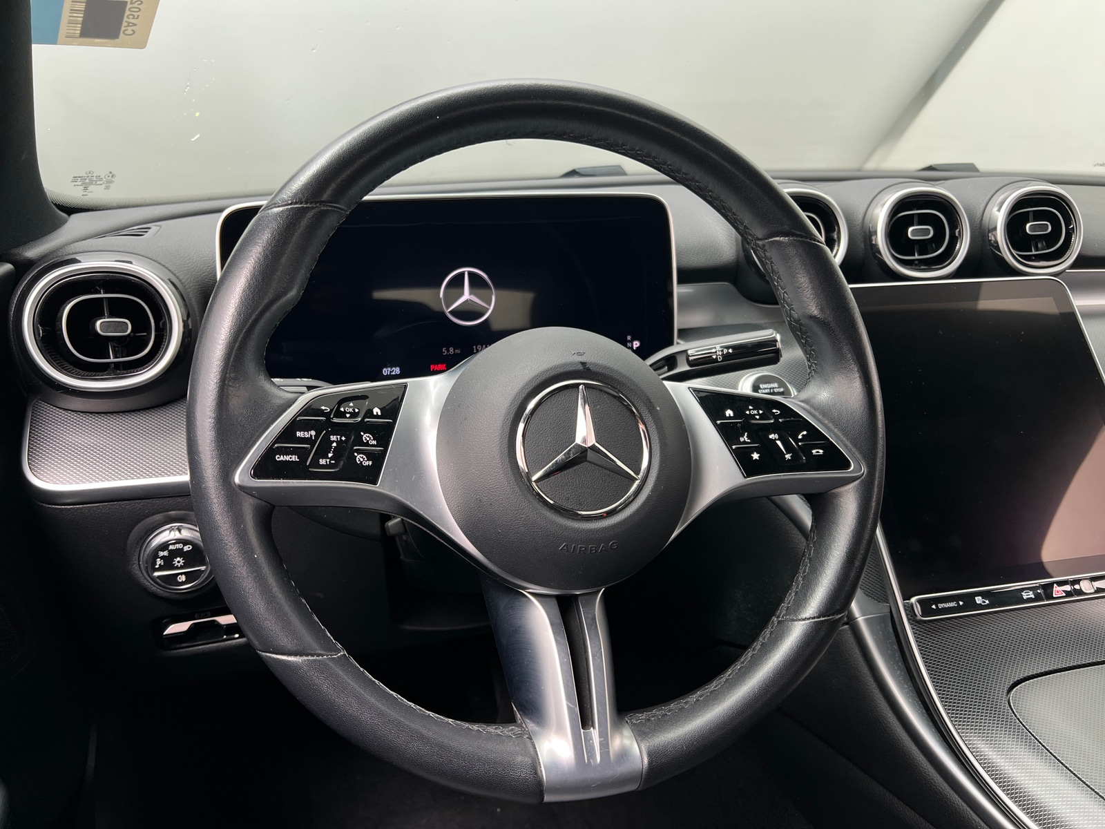 Thumbnail: 2024 Mercedes-Benz C-Class - 4