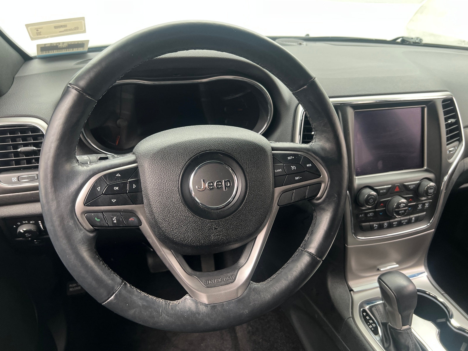 Thumbnail: 2018 Jeep Grand Cherokee - 5