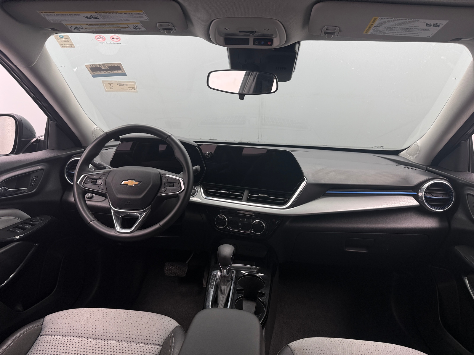 Thumbnail: 2025 Chevrolet Trax - 3