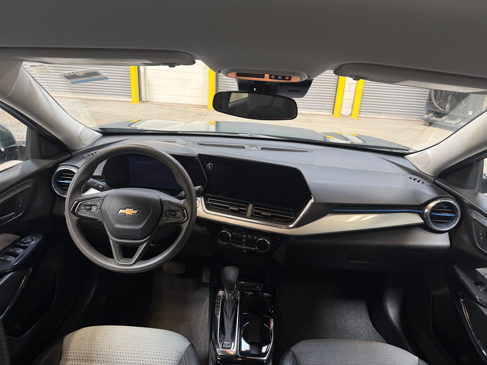 Thumbnail: 2025 Chevrolet Trax - 3