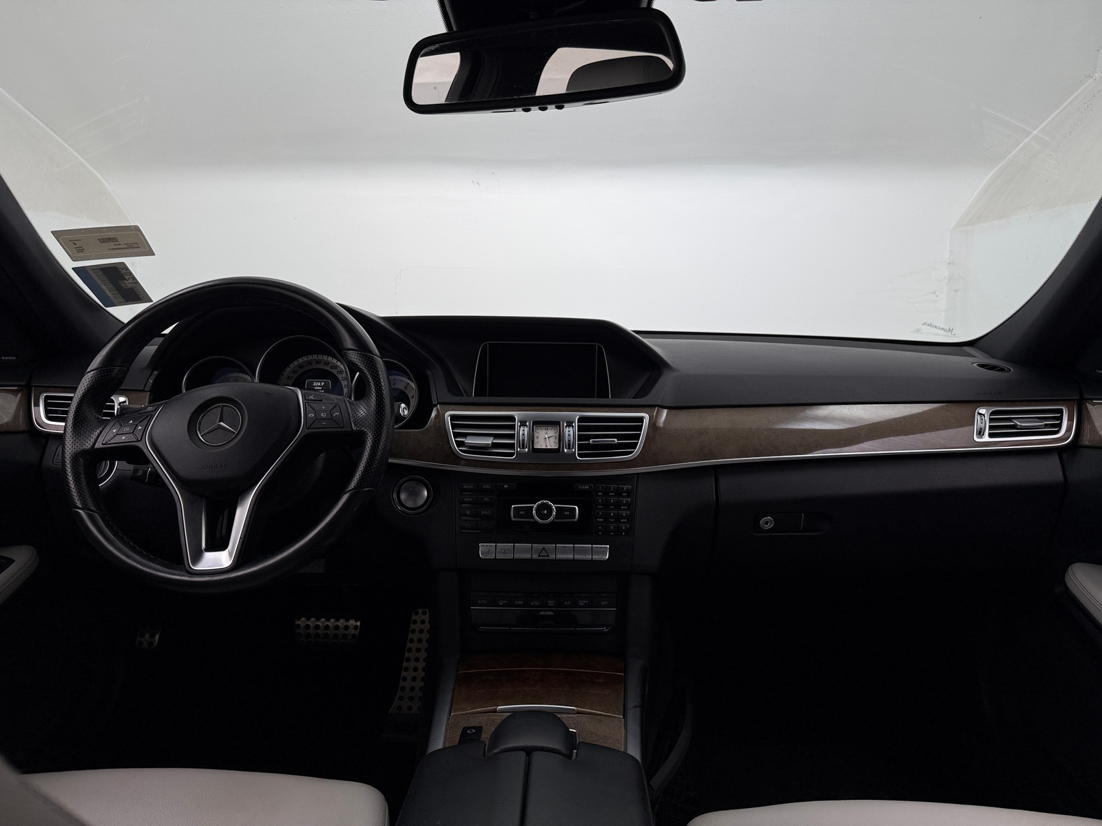 Thumbnail: 2014 Mercedes-Benz E-Class - 2